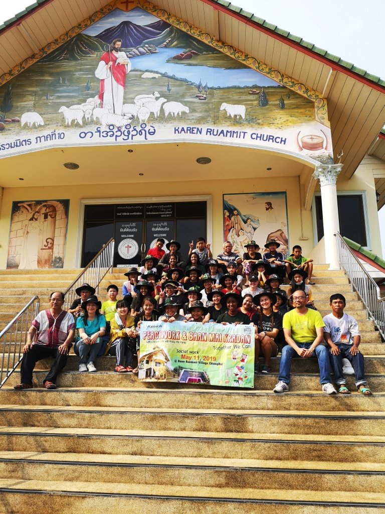 Social Work of Painting and Cleaning at Baan Ruammit Village 