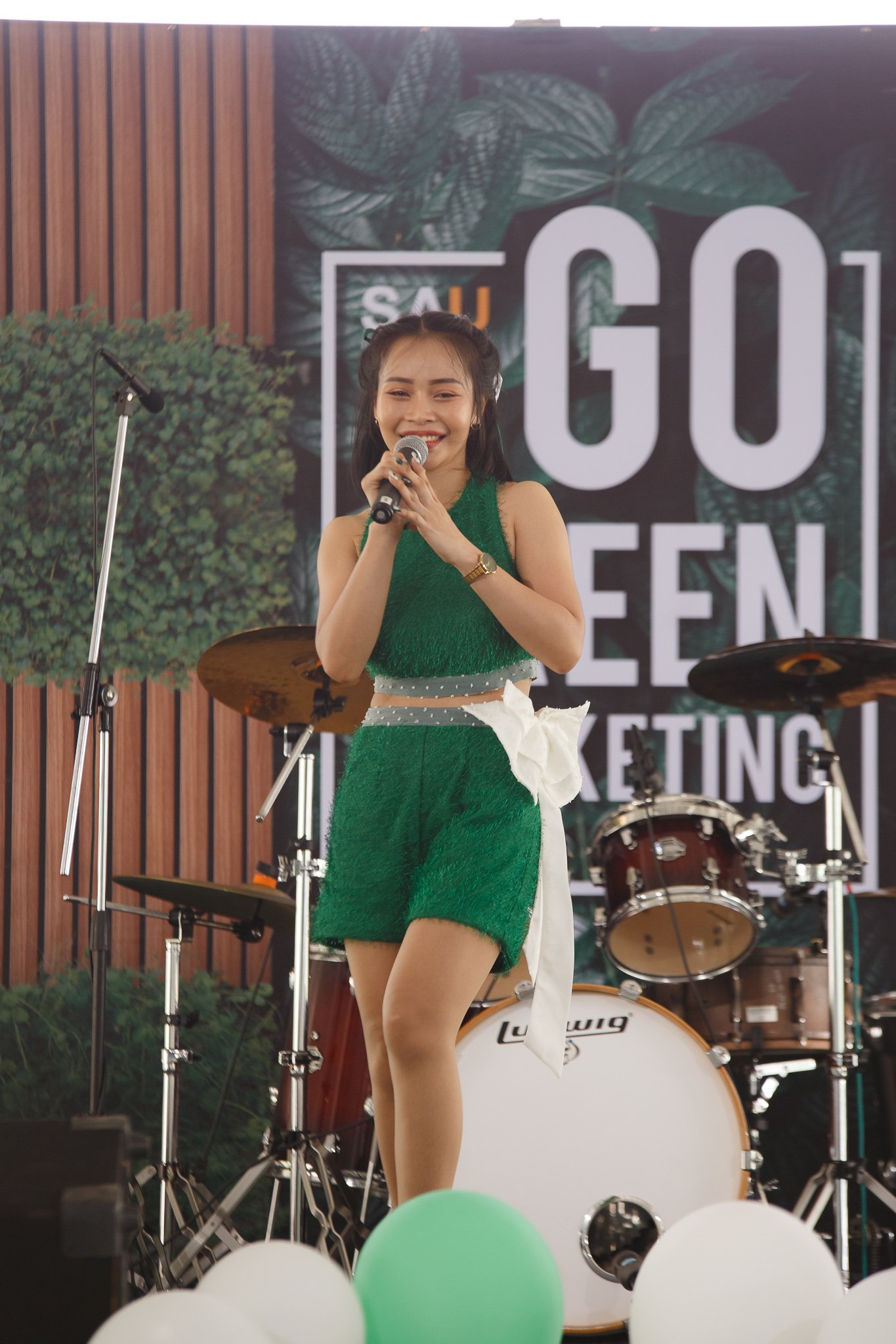 SAU Go Green Marketing ขอแสดงความยินดีกับ ผู้ที่ได้รับรางวัลในการประกวด Mr&Miss Earth MKTSAU Go Green Day