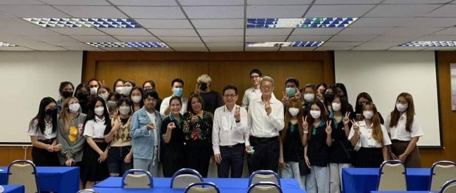 SAU GO GREEN DAY กิจกรรมรวมพลคนตลาดหัวใจสีเขียว Part วิชาการกับการสัมมนาหัวข้อ “การตลาดเพื่อความยั่งยืน” โดยคุณสลิล กันตนฤมิตรกุล
