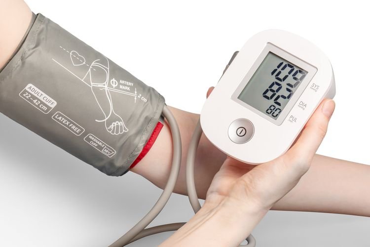 Perbedaan Pengukuran Tensimeter Digital dan Tensimeter Pegas Perbedaan Pengukuran Tensimeter Digital dan Tensimeter Pegas