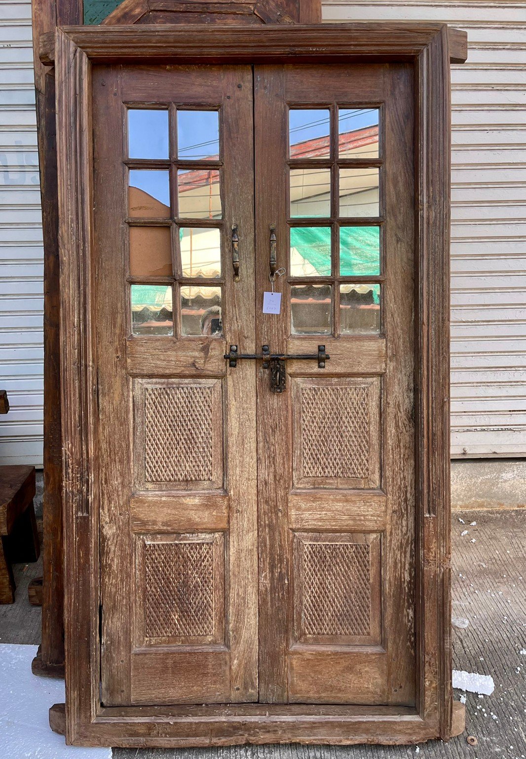 S56 Colonial Door with Mirror Decor