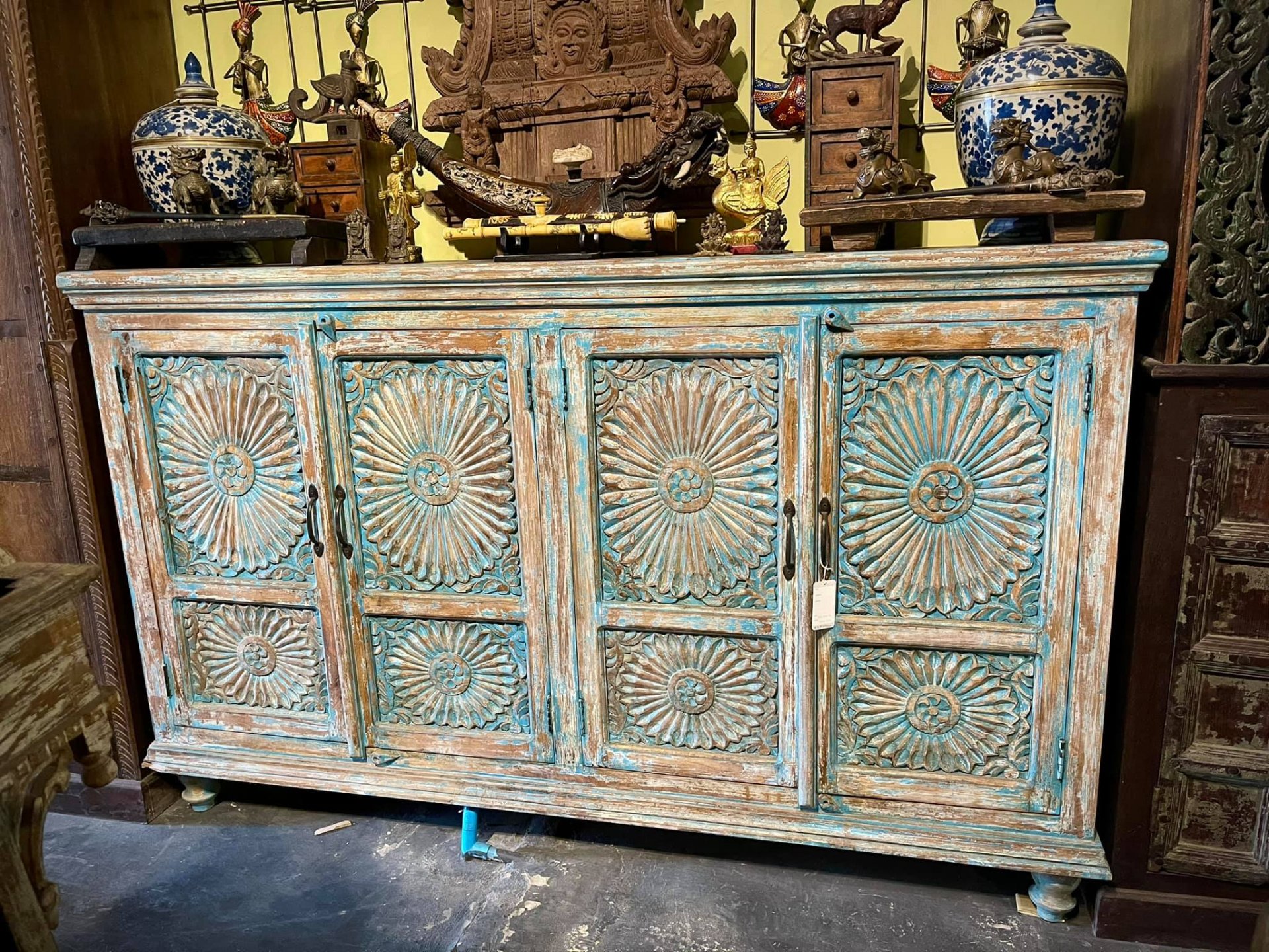 4SB16 Colonial Style Carved Sideboard in Blue