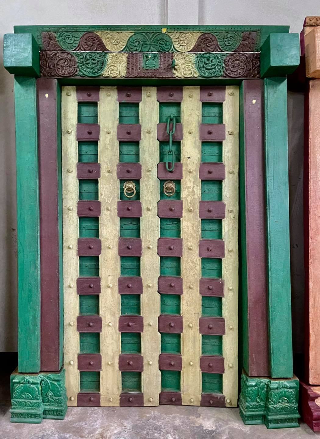 L21 ประตูอินเดียโบราณสีเขียวลาย