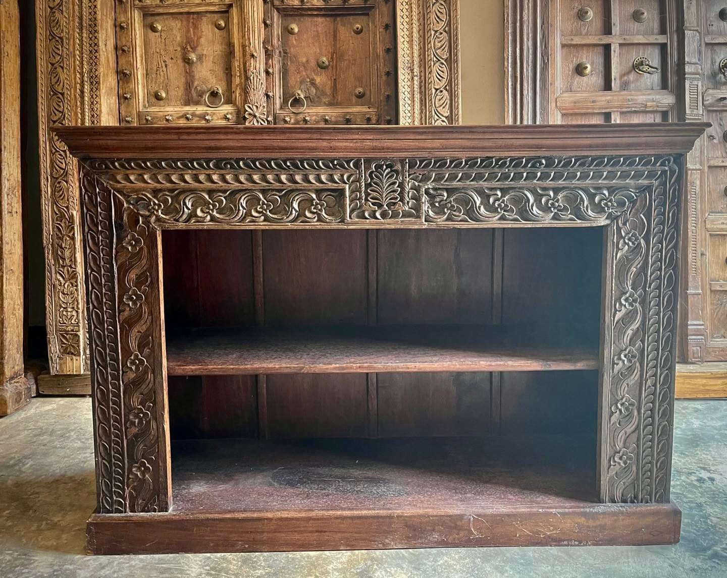 BK1 Indian Style Carved Book Rack