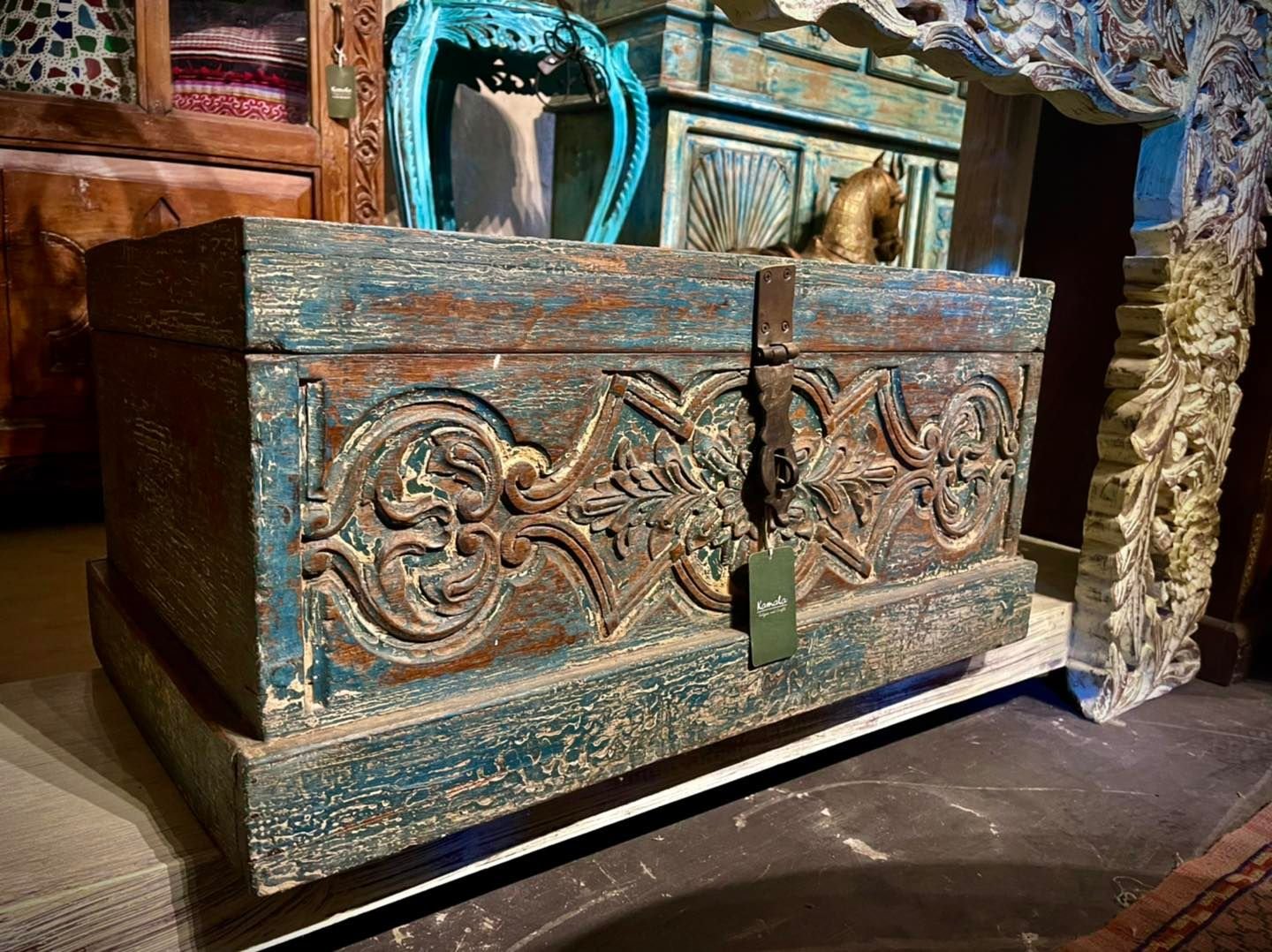 BX46 Carved Chest in Distressed Blue