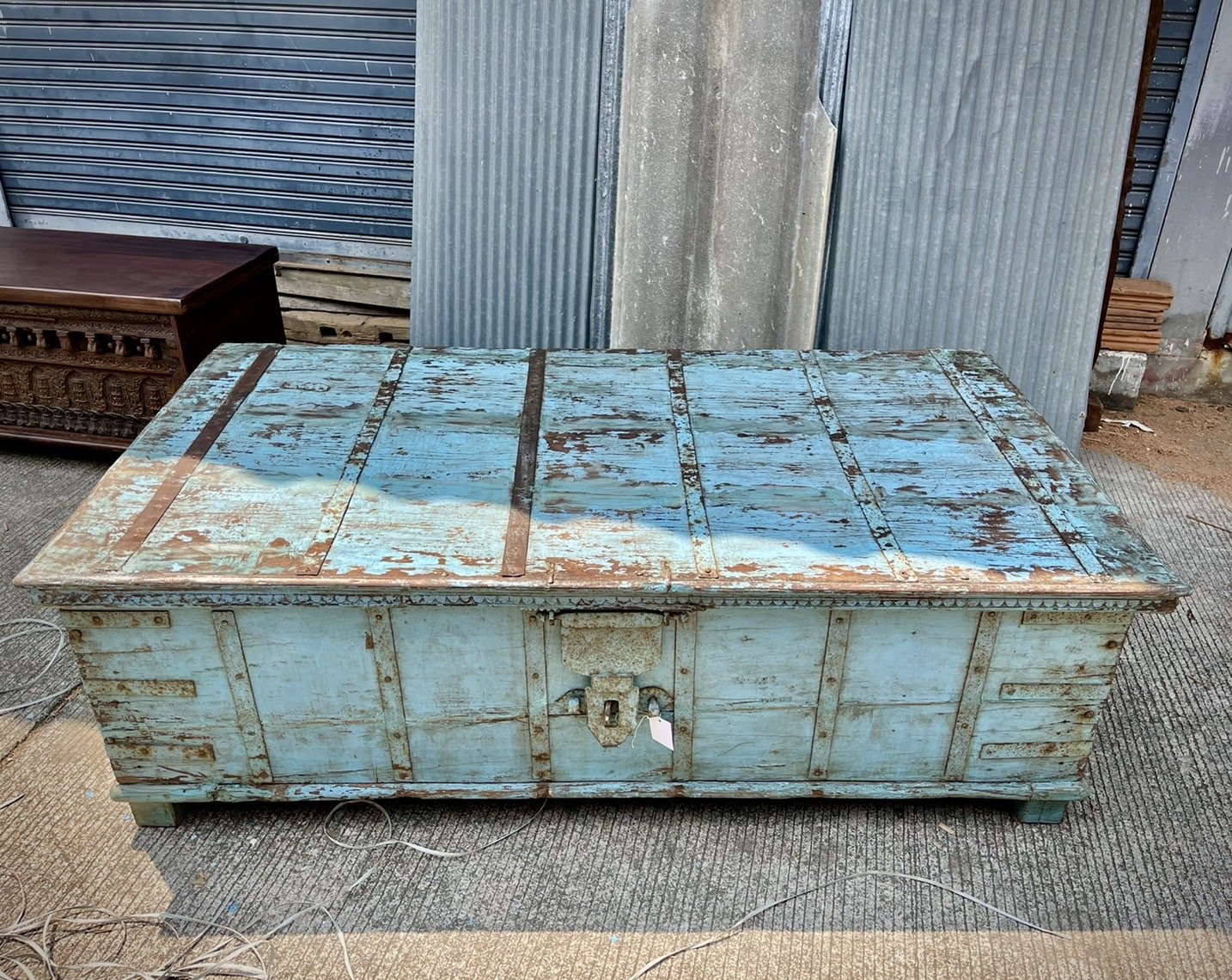 BX36 Unique wooden trunk distressed blue