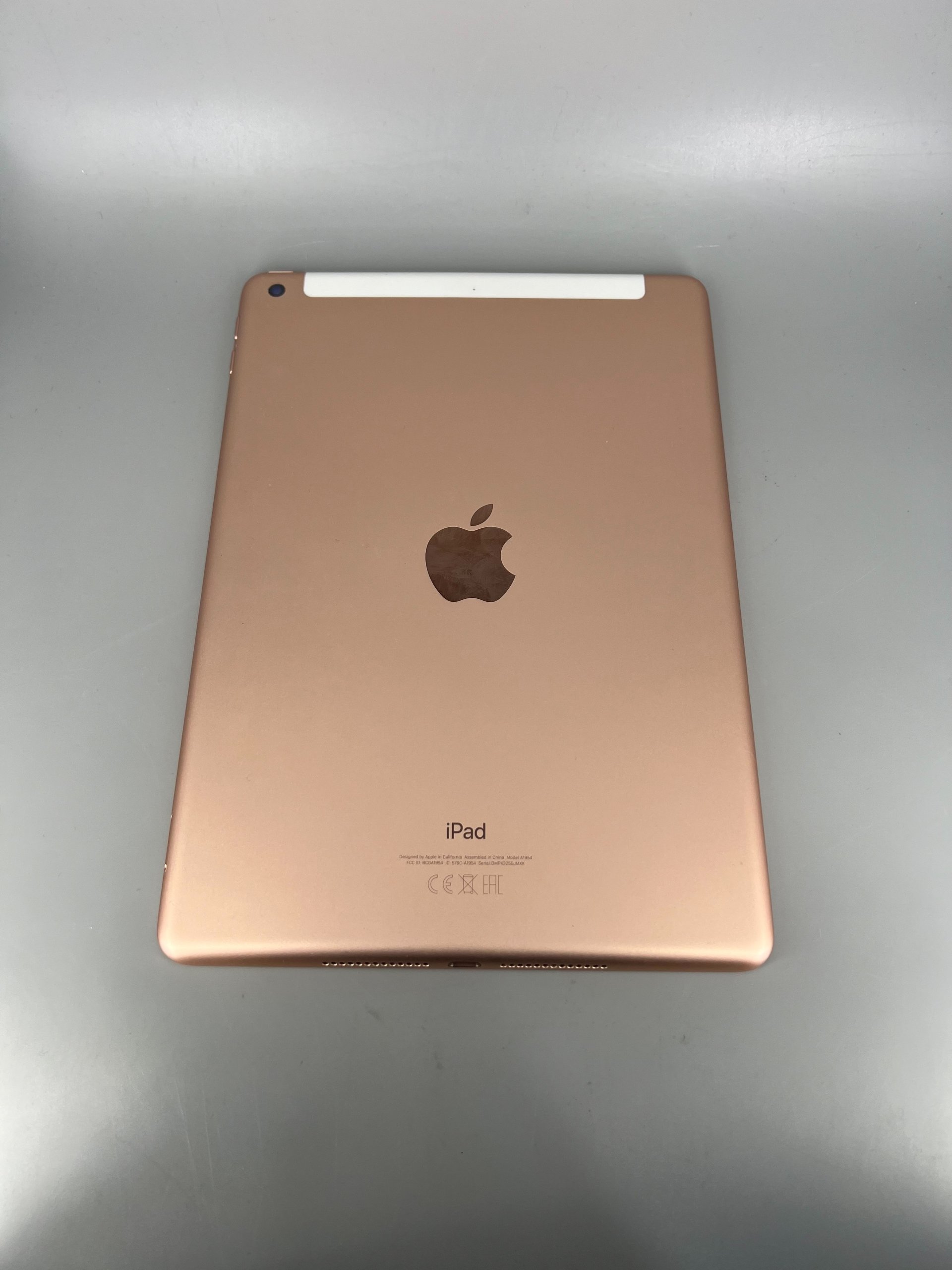 お値下げ！iPad 6世代 128GB Wi-Fi +cellular ゴールド iPad 第6世代 ゴールド 128GB Wi-Fi