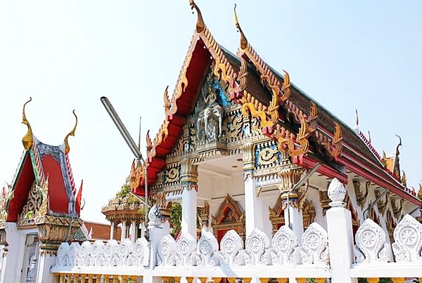 วัดลาดบัวขาว วัดลาดบัวขาว
