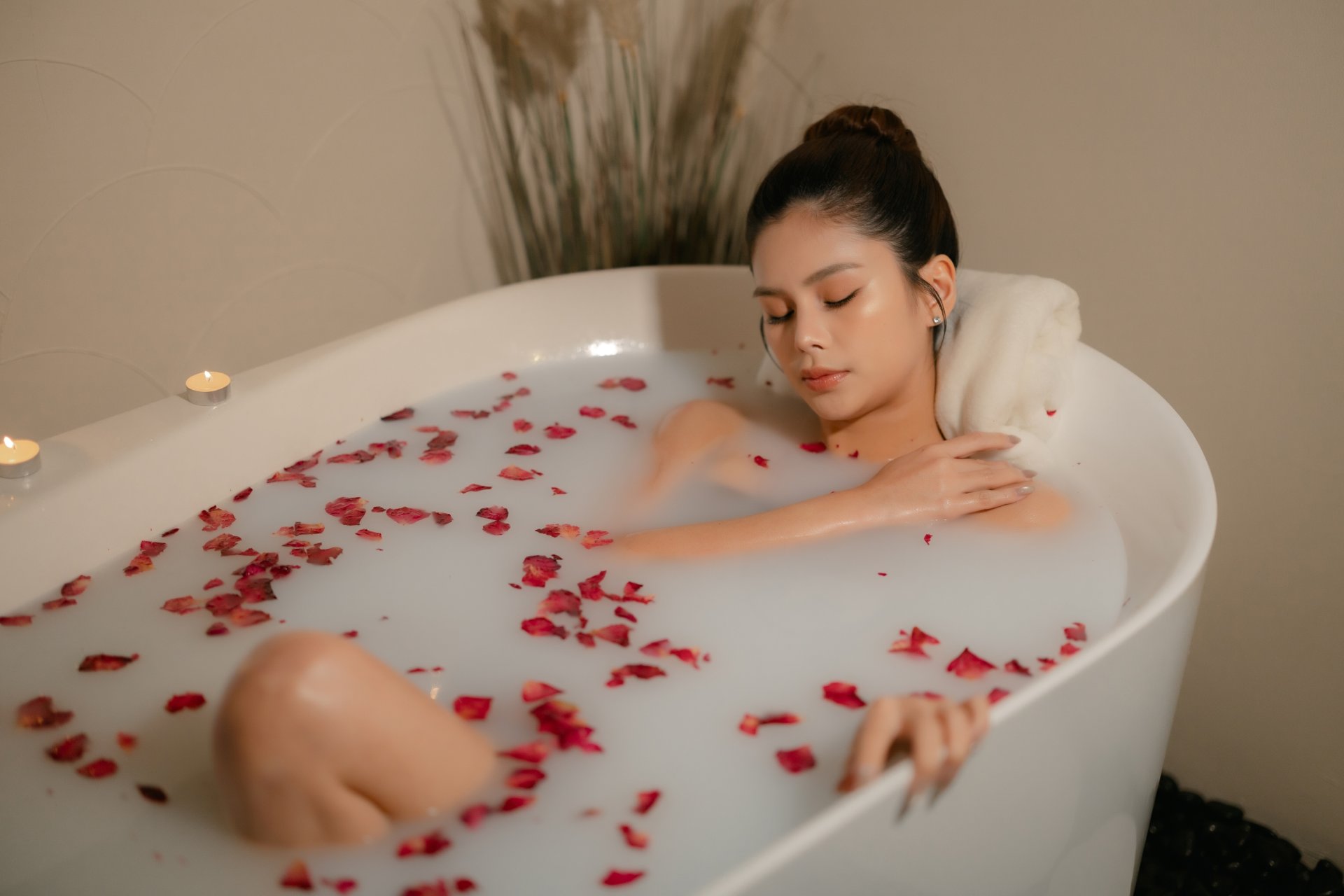 CHIRA Aromatic Oil Massage นวดน้ำมันอโรม่าบำรุงผิว