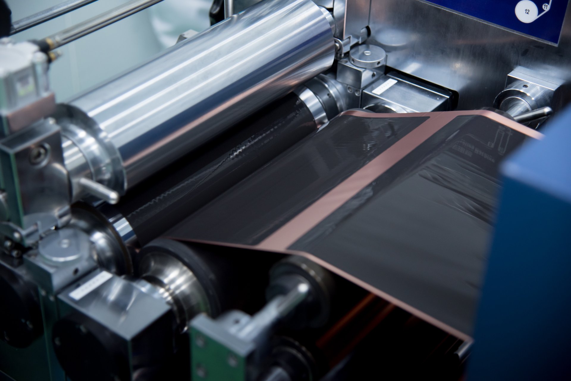 Anode Battery Coating Machine Li-Ion Battery Anode – Graphite coated Cu foil two-sided coating