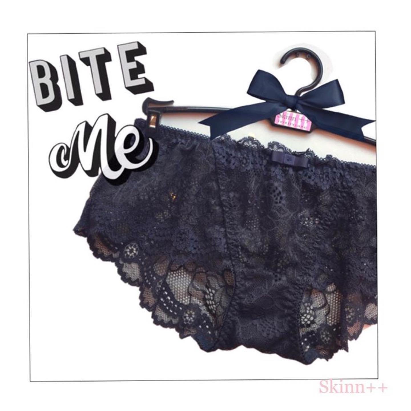 Dark Blue Color Boyshorts Lace Hips Up Panty (MADE IN KOREA)
