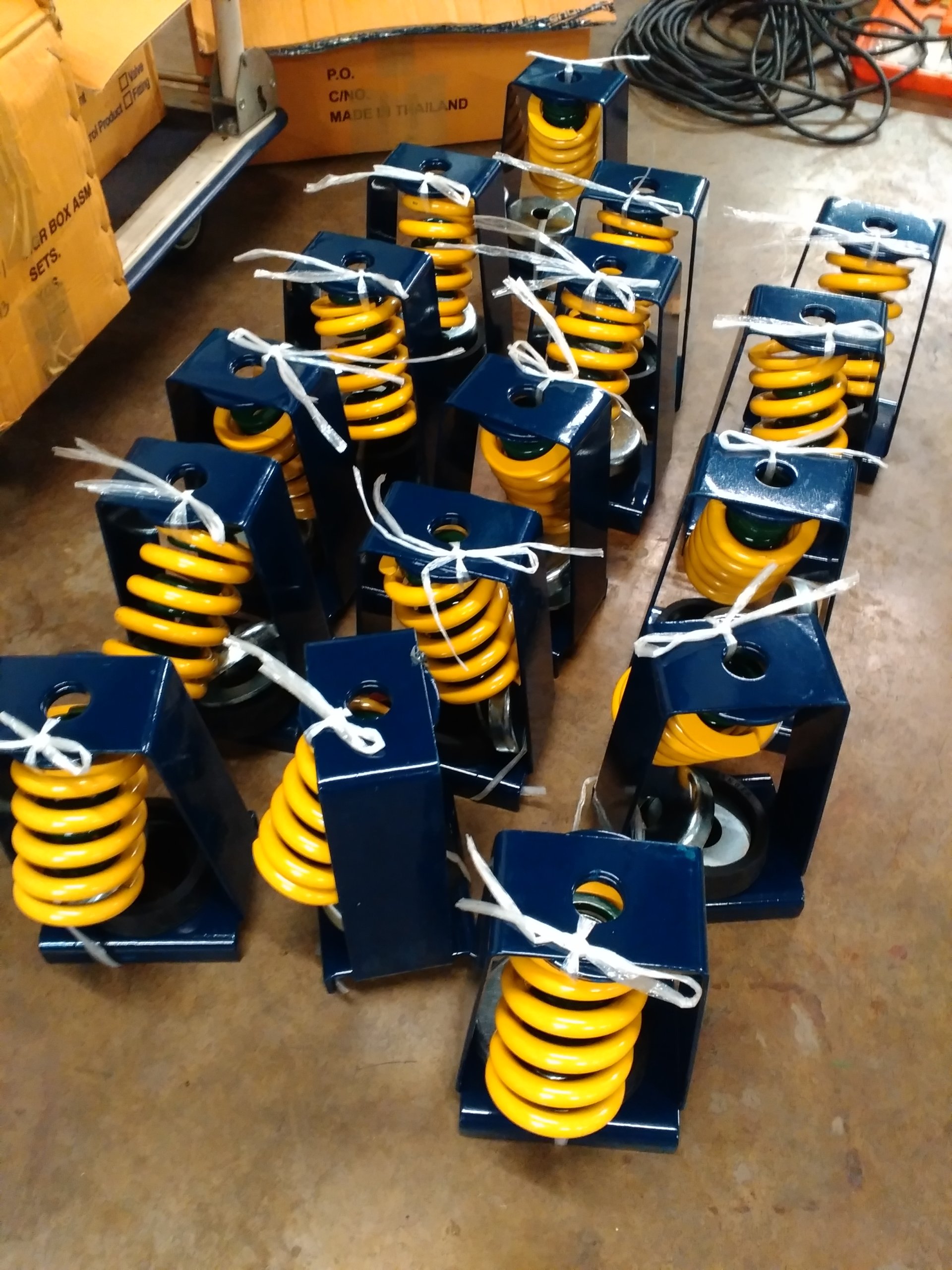 MASON - SPRING HANGER - fucons