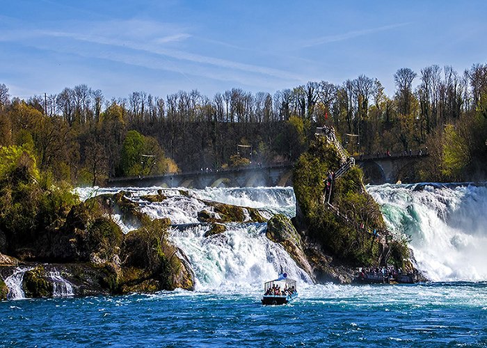 น้ำตกไรน์ Rhine Falls