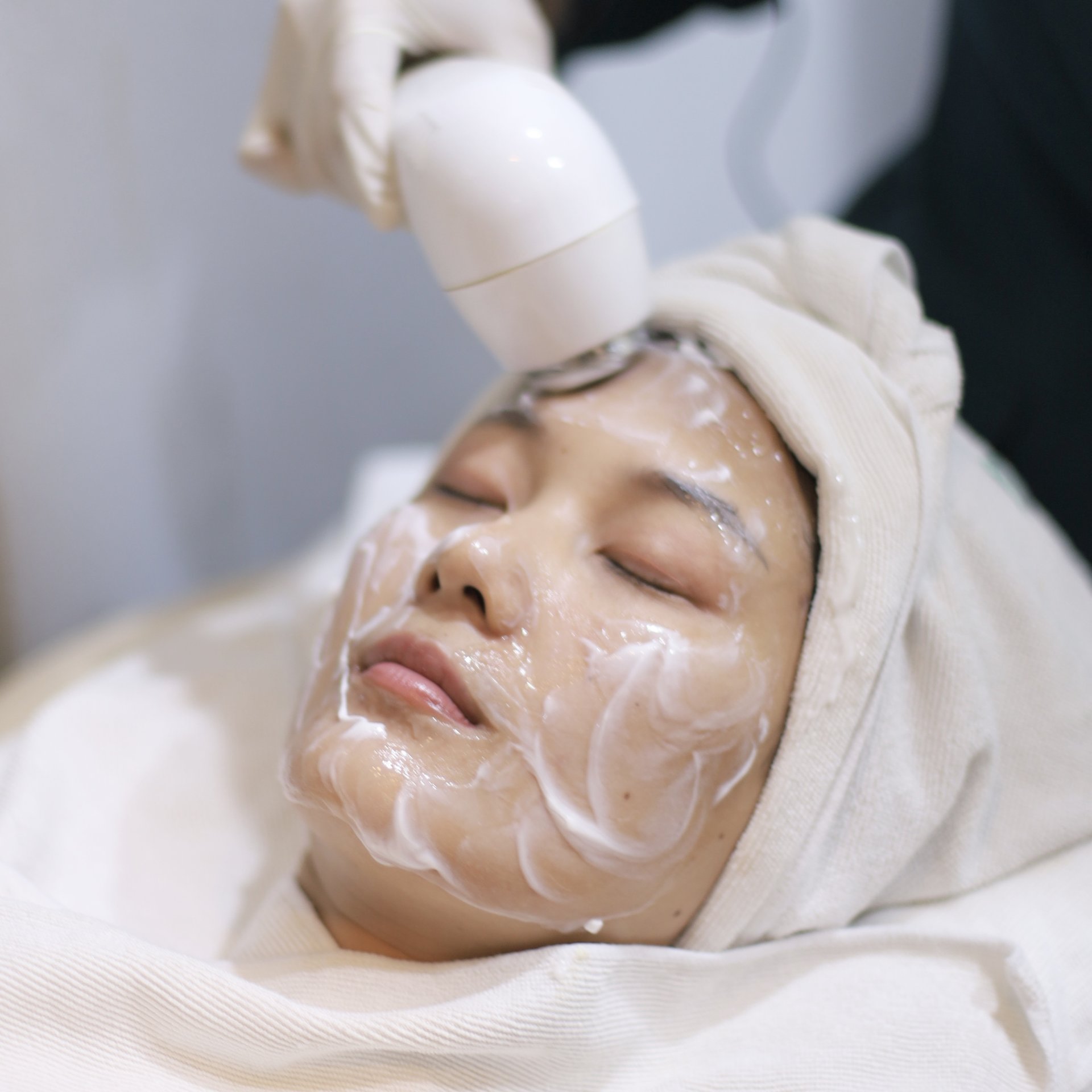 Age Lock | ทรีทเมนท์ลดฝ้า กระ จุดด่างดำ Age Lock | ทรีทเมนท์ลดฝ้า กระ จุดด่างดำ