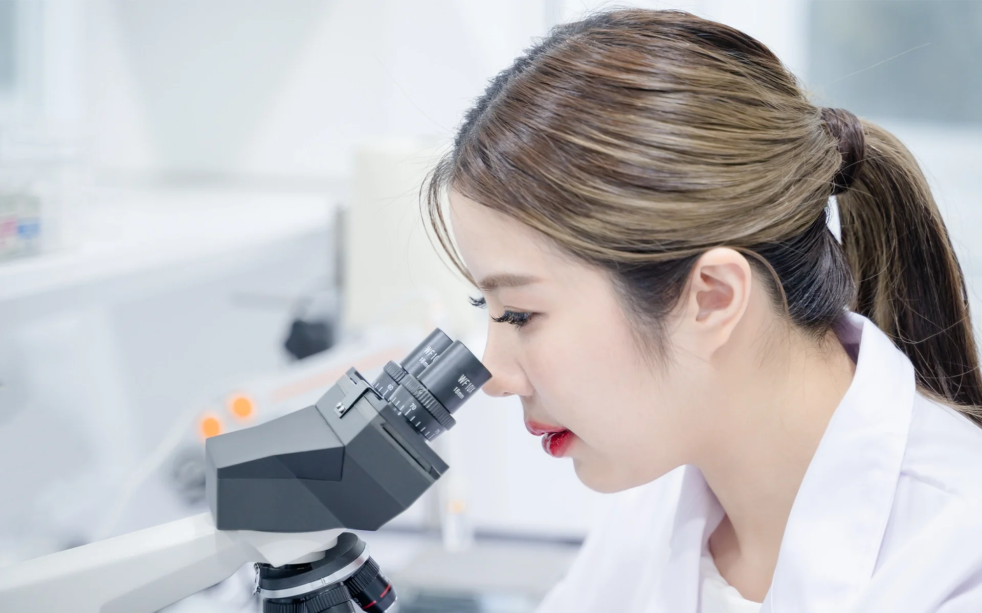 ส่องกล่องดูสารสกัดสกินแคร์ โรงงานผลิตครีมขั้นต่ำน้อย 100 ชิ้น The One Beauty ส่องกล่องดูสารสกัดสกินแคร์ โรงงานผลิตครีมขั้นต่ำน้อย 100 ชิ้น The One Beauty