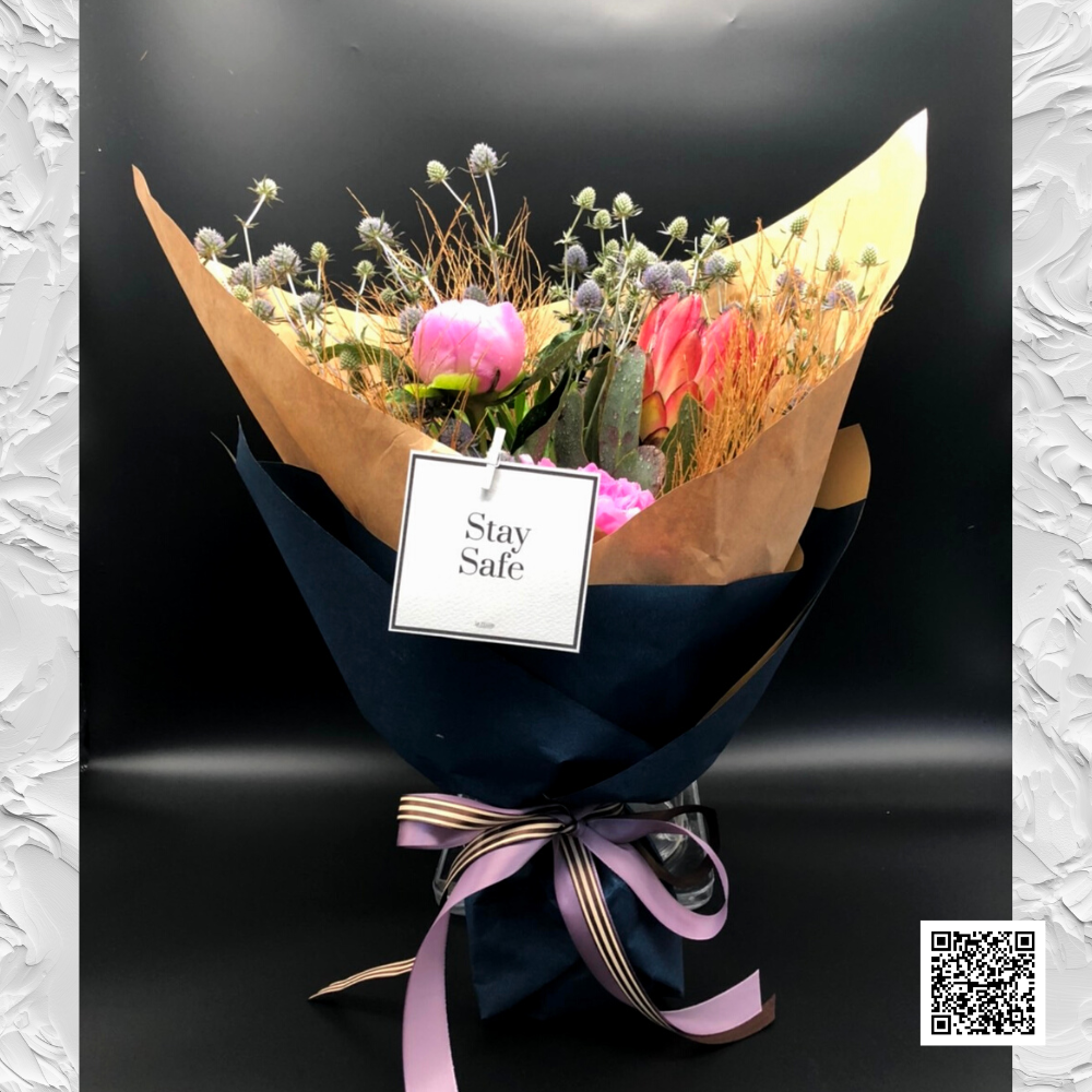 ช่อดอกไม้ Amour 2  (เลือกดอกไม้ และ ราคาตามความต้องการ)