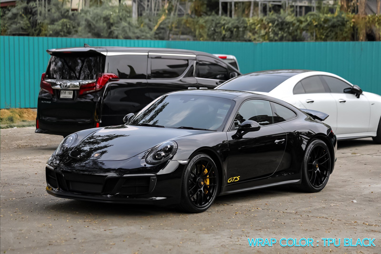 รถ Porsche สีดำจากคลังผลงาน JICKO