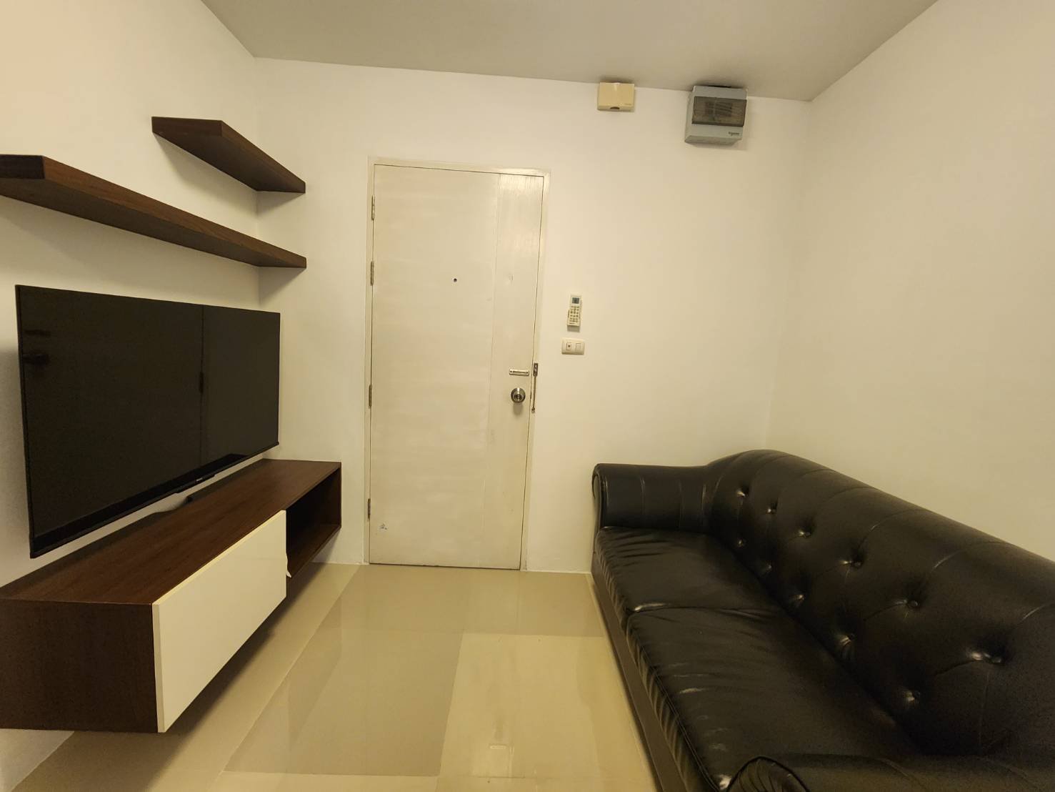 Fully Furnish Condo for rent !! 23 Sq.m Room for SALE at The Avenue Spring!! Nearly ABAC University only 5 minutes