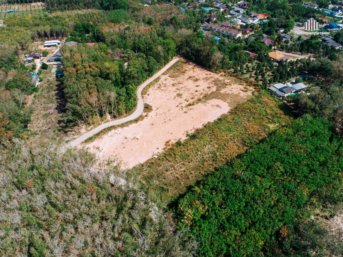 Land for sale152.7 square wah , Nam Kok Rayong , near Central Rayong