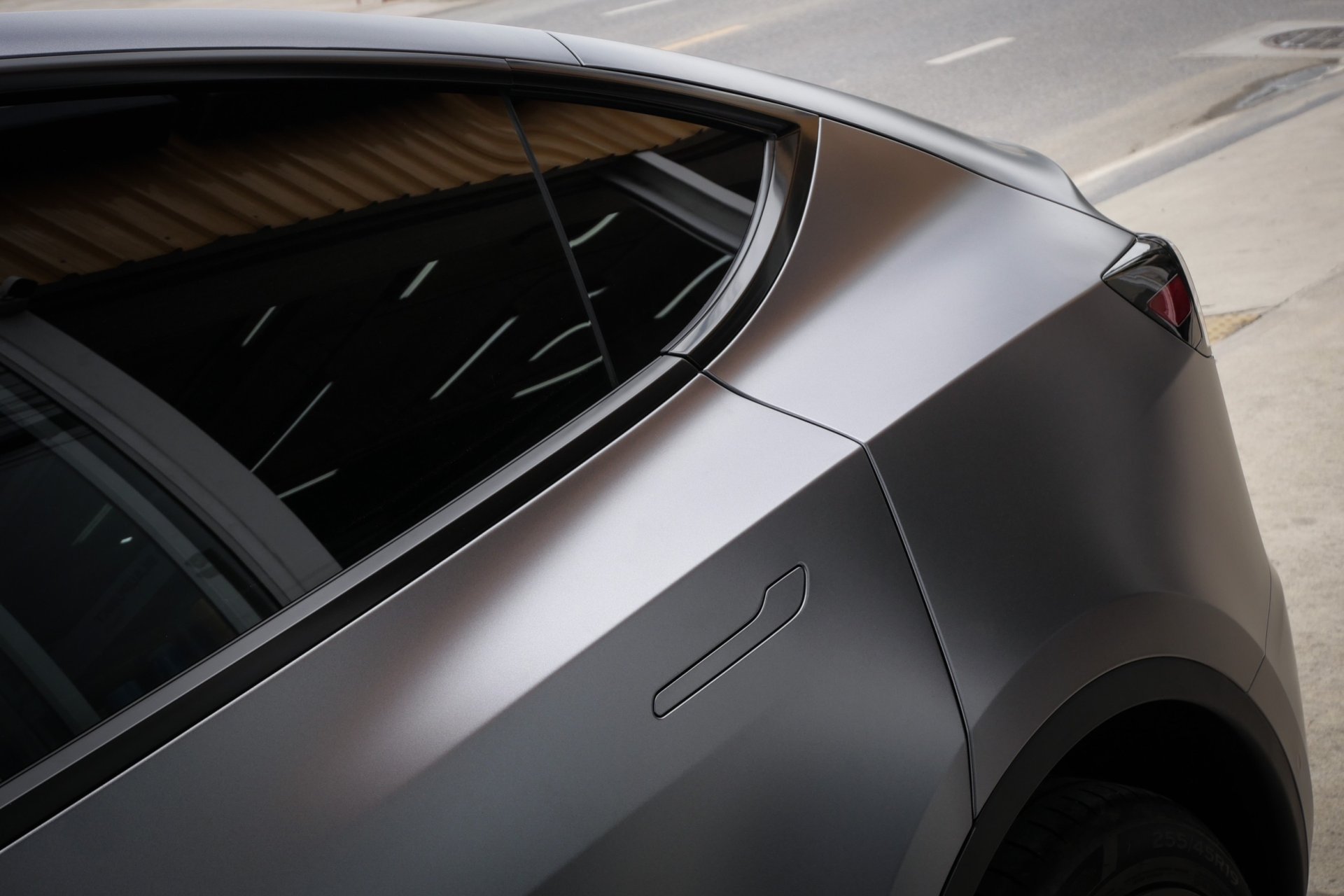 Matte Metallic Graphite Grey - Model Y