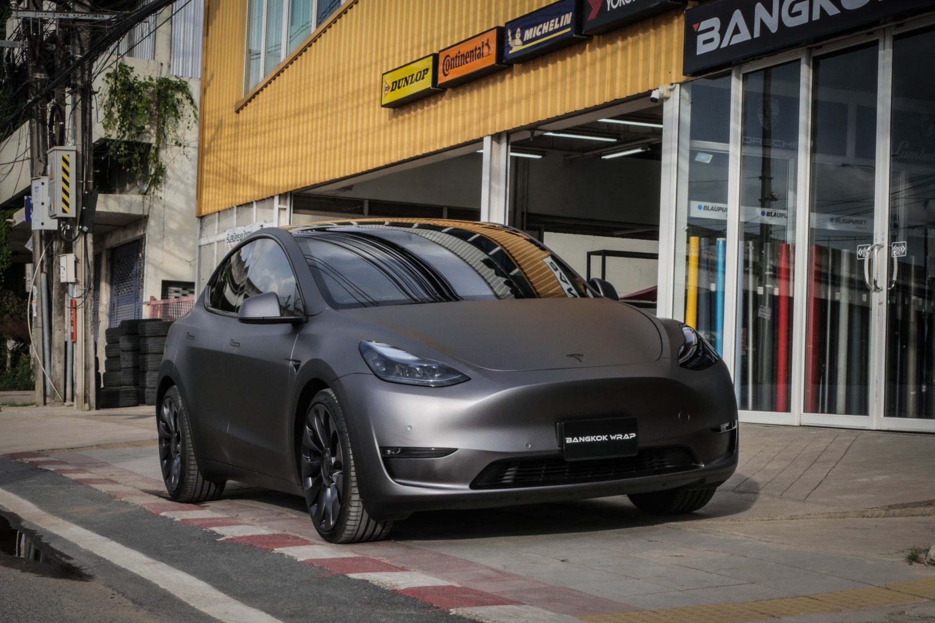 Super Matt Pencil Grey - Model Y
