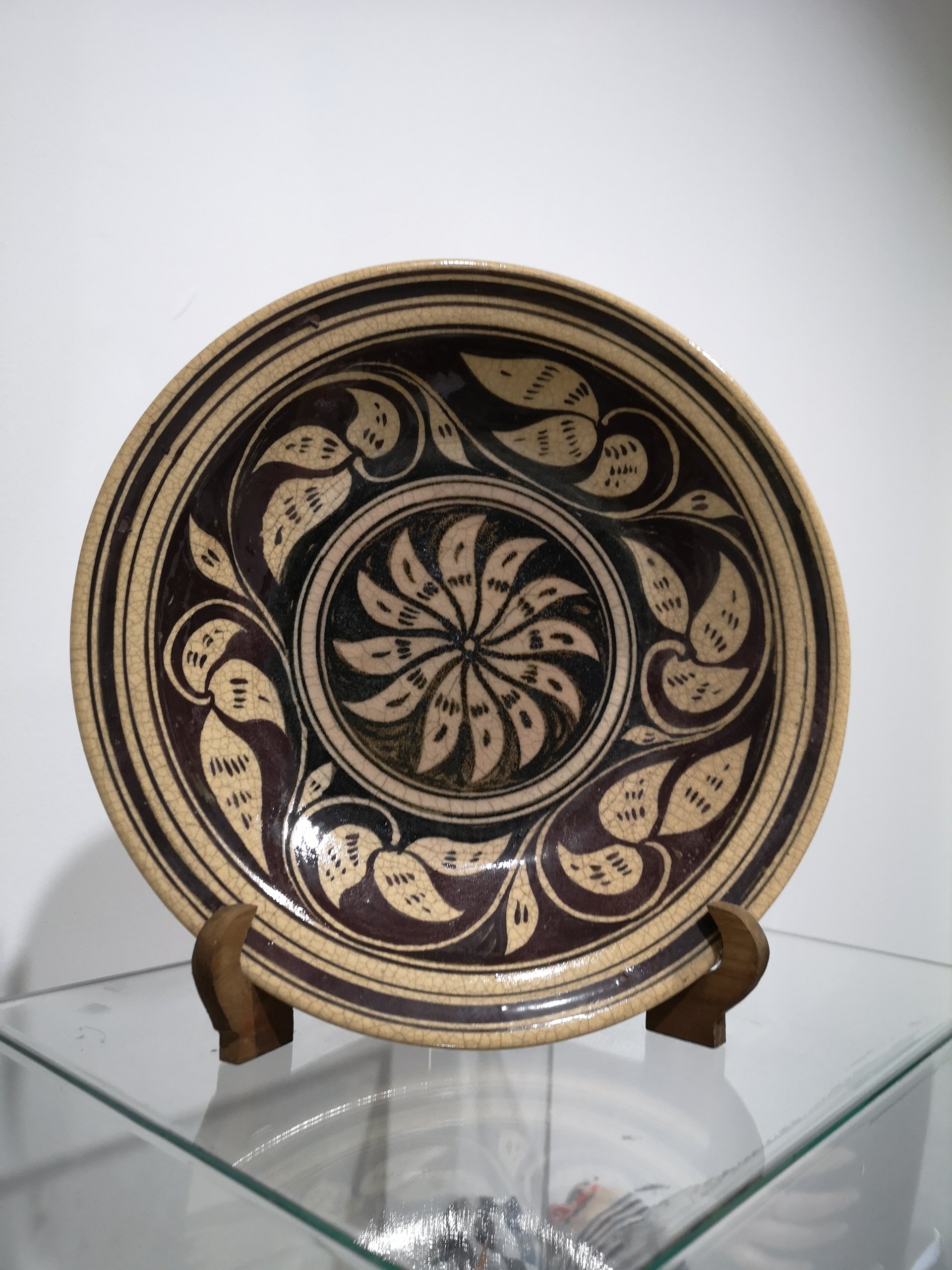Ceramic Plate - Wiang Galong (Black Flower)