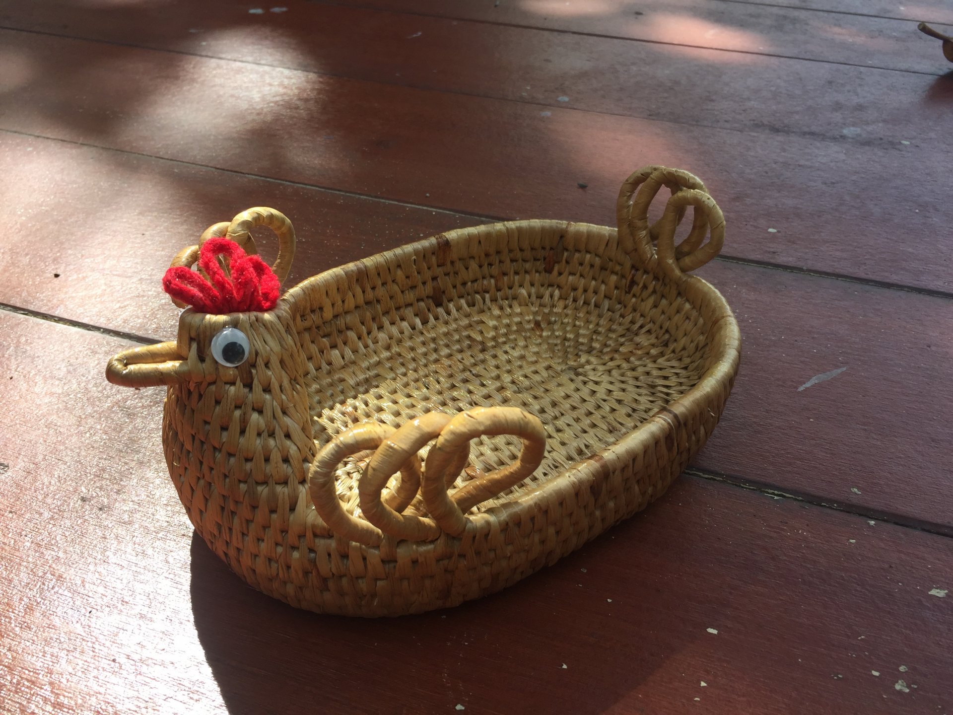 Water hyacinth wicker work - chicken basket 6 inches