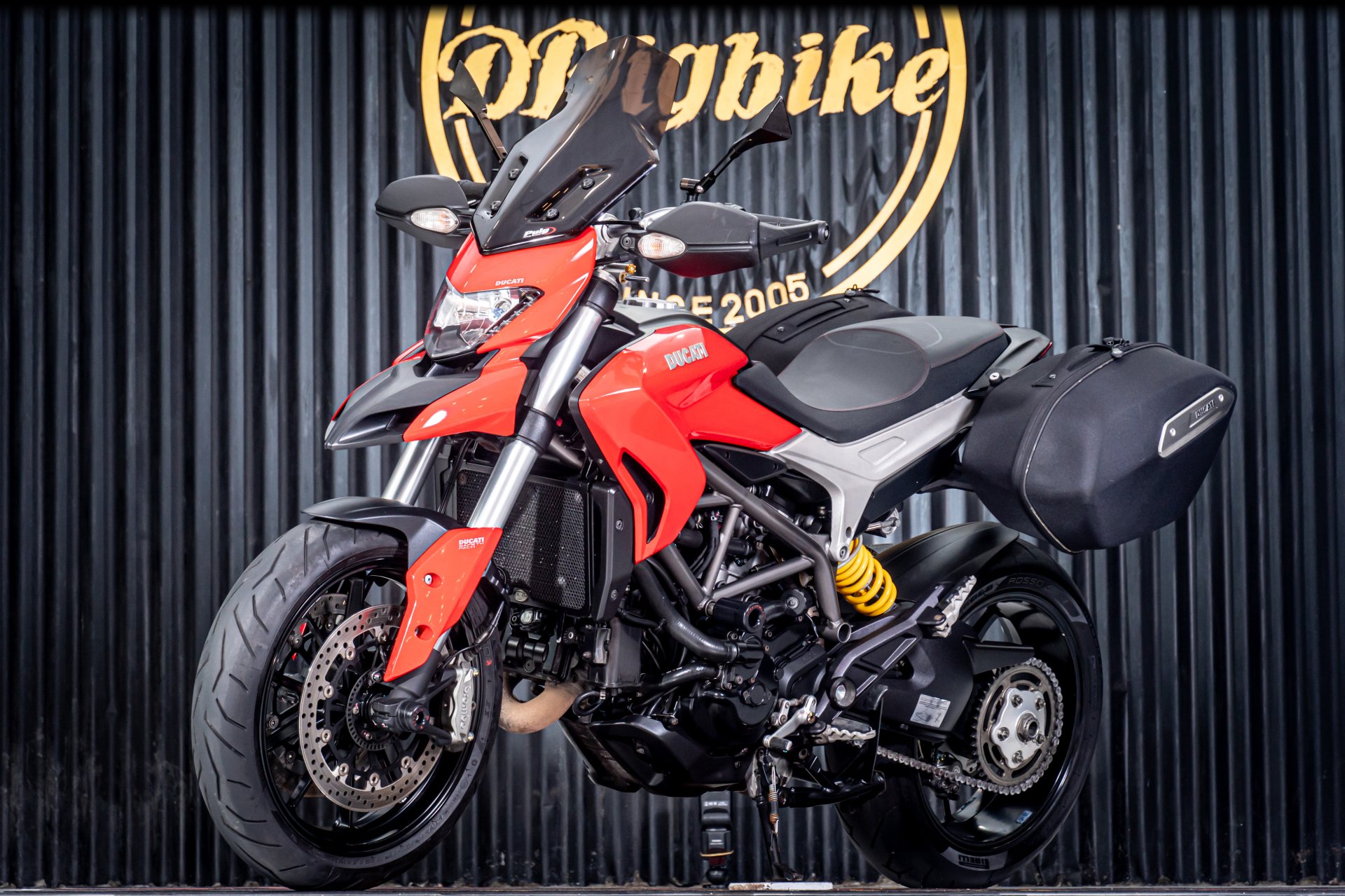 Ducati HyperStrada 821 - dbigbike