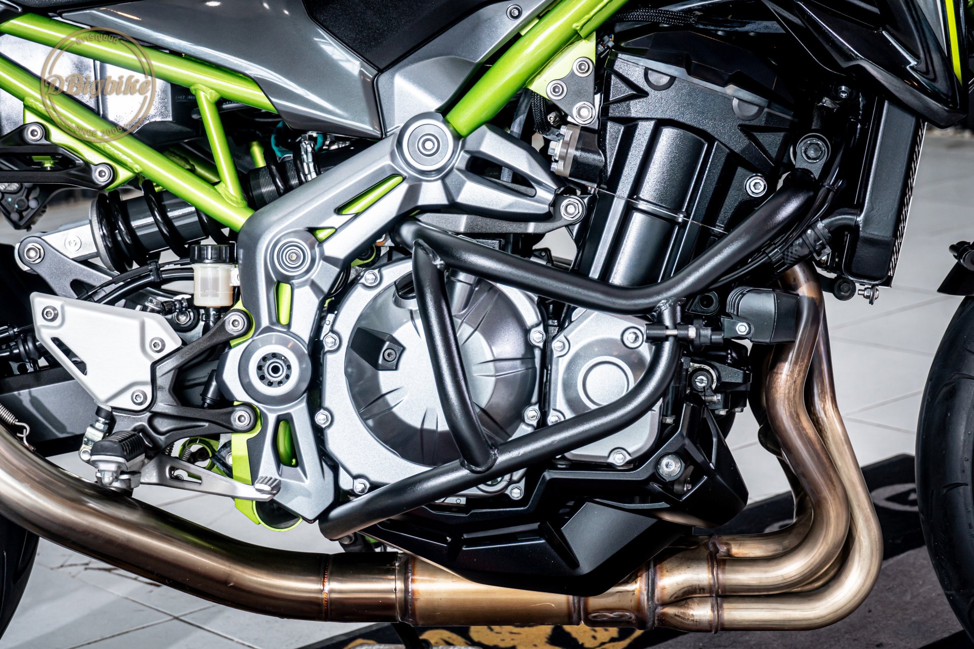 Kawasaki Z900 - dbigbike