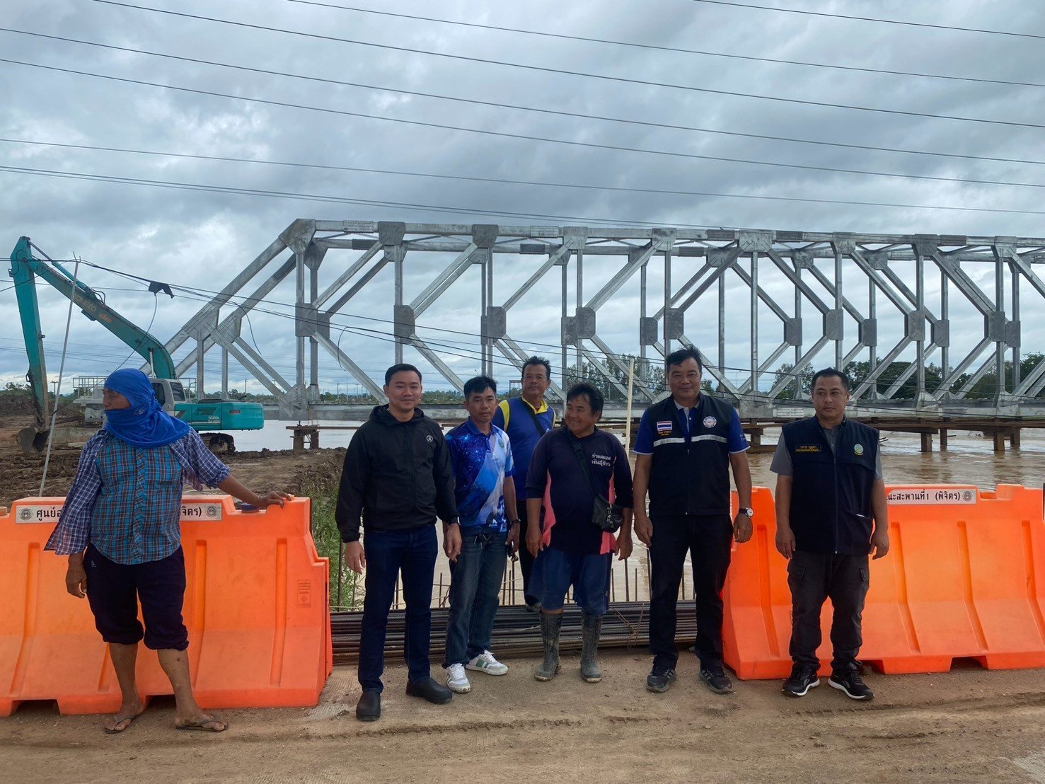 คบ.สุโขทัย  ลงพื้นที่สำรวจจุดติดตั้งเครื่องสูบน้ำ พื้นที่เสี่ยงอุทกภัยคลองยม - น่าน คบ.สุโขทัย  
