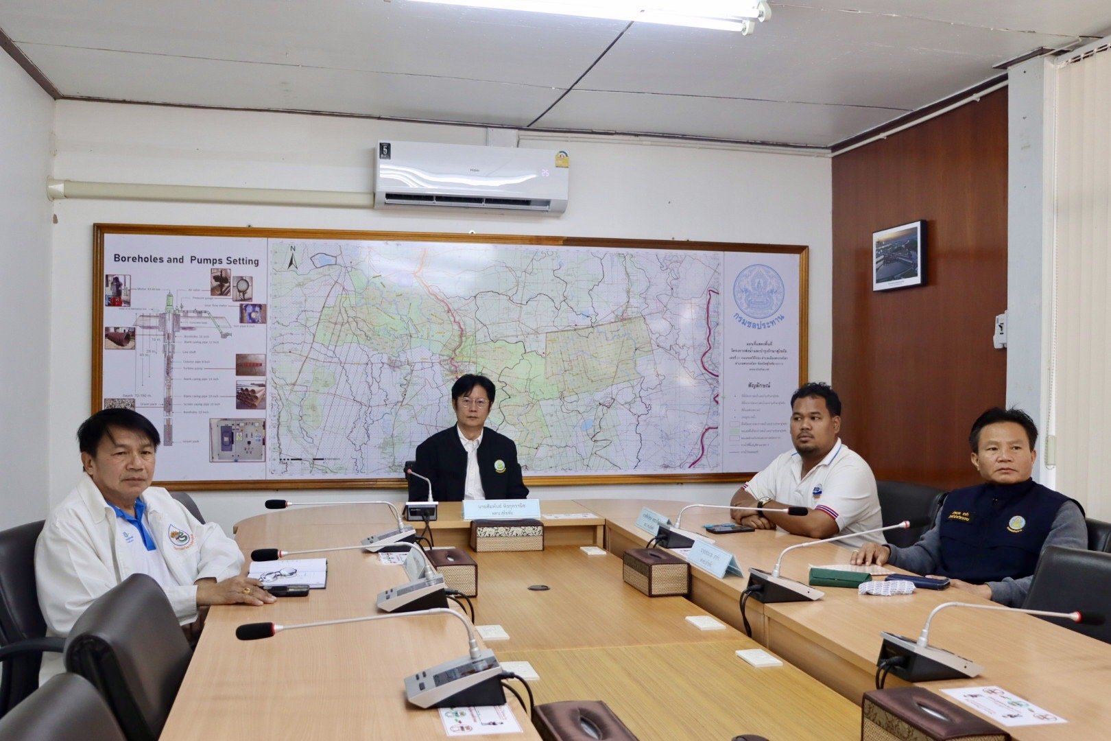 คบ.สุโขทัย  ร่วมประชุมคณะอนุกรรมการติดตามและวิเคราะห์แนวโน้มสถานการณ์น้ำ คบ.สุโขทัย  ร่วมประชุมคณะอนุกรรมการติดตามและวิเคราะห์แนวโน้มสถานการณ์น้ำ