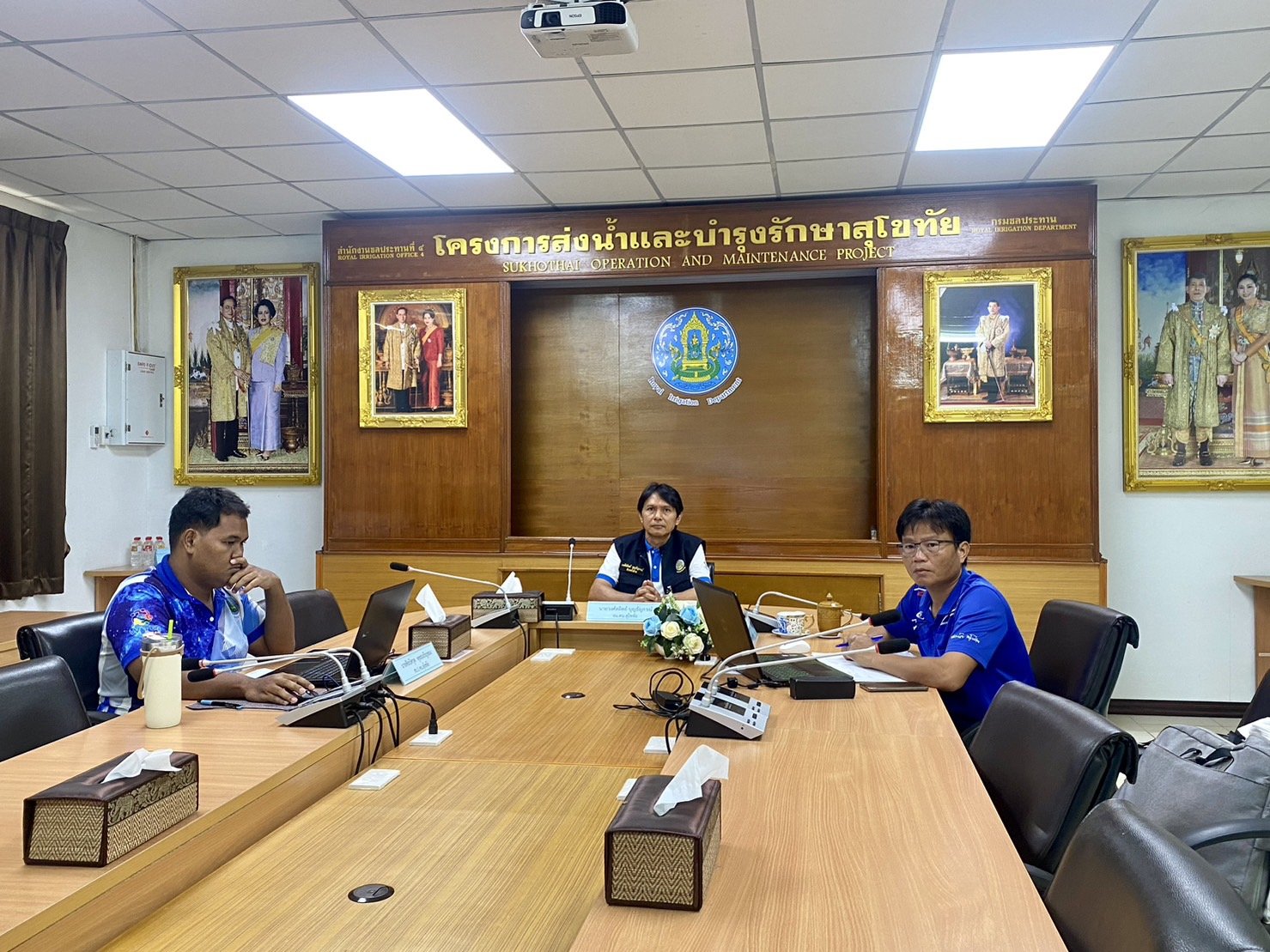 คบ.สุโขทัย  ร่วมประชุมหารือการขับเคลื่อนการบริหารจัดการน้ำพื้นที่ลุ่มน้ำ ในเขตสำนักงานชลประทานที่ 4 คบ.สุโขทัย  ร่วมประชุมหารือการขับเคลื่อนการบริหารจัดการน้ำพื้นที่ลุ่มน้ำ ในเขตสำนักงานชลประทานที่ 4