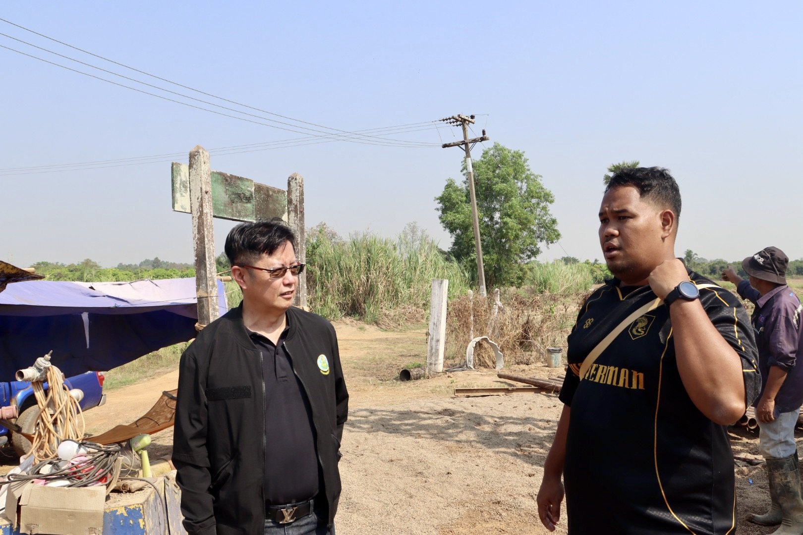 คบ.สุโขทัย  ลงพื้นที่ติดตามความก้าวหน้างานปรับปรุงเจาะบ่อสูบน้ำใต้ดินใหม่เพื่อการชลประทานพร้อมโรงสูบน้ำ (ทดแทนบ่อเดิม) บ่อสูบน้ำใต้ดินที่ L2