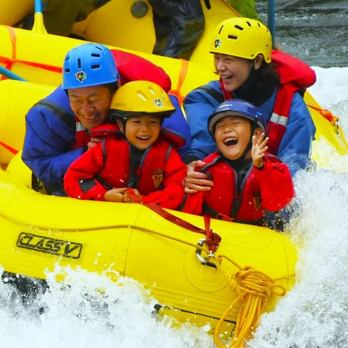 Family rafting experience in Tokachi