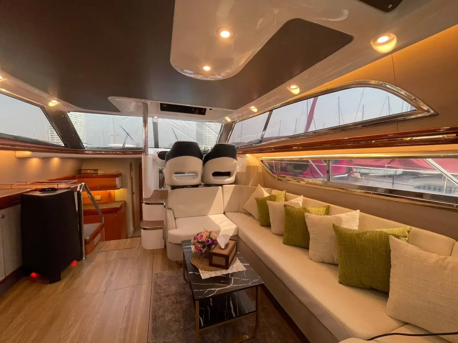 MY440 motor yacht Pattaya