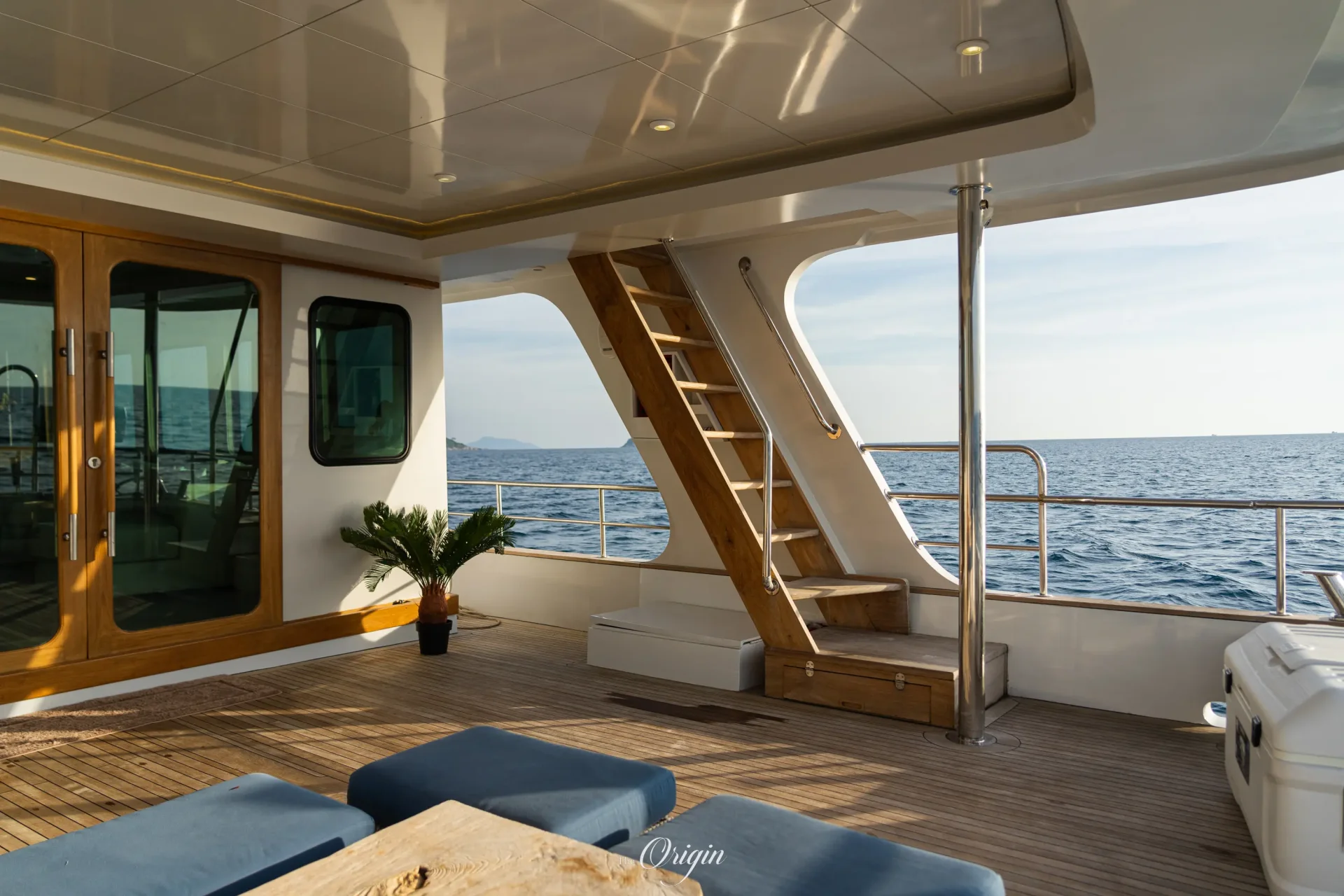 The Origin Motor Yacht Exterior