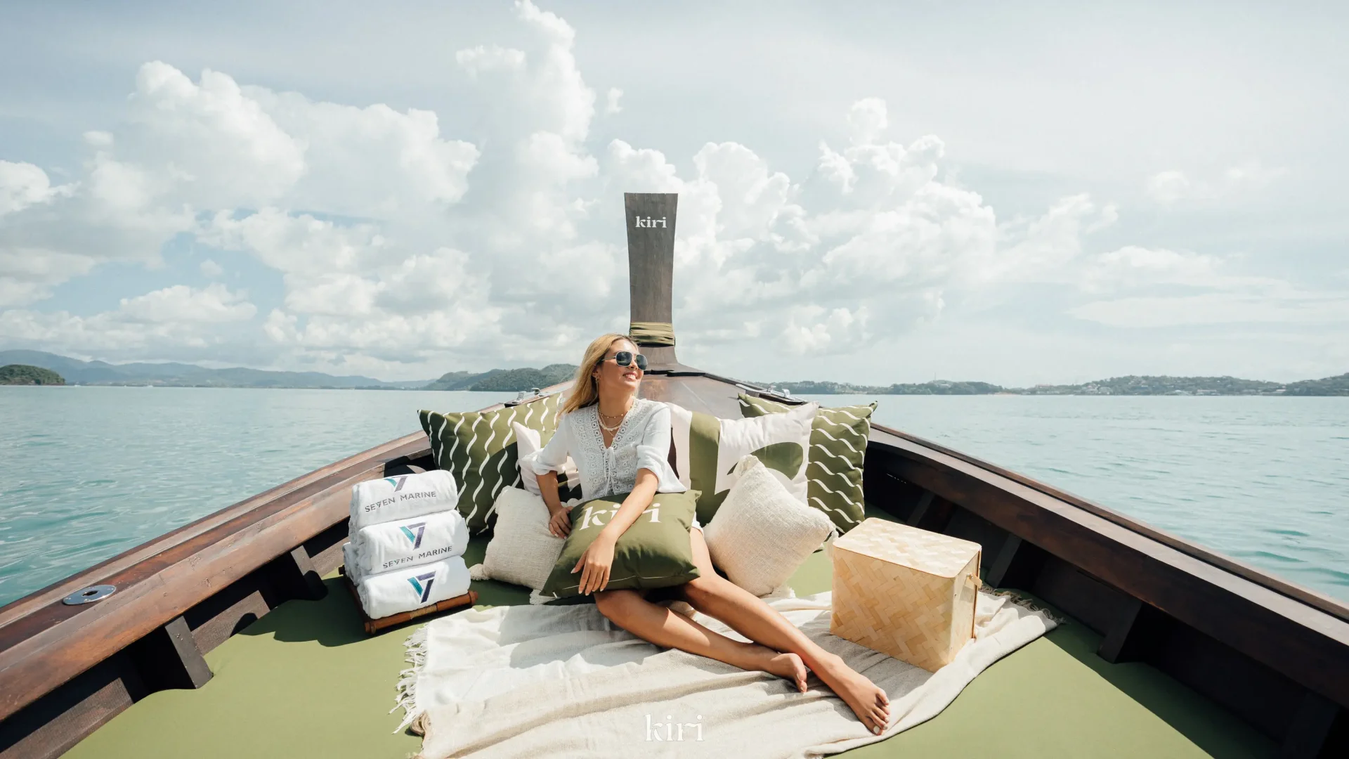 KIRI sea view lounge