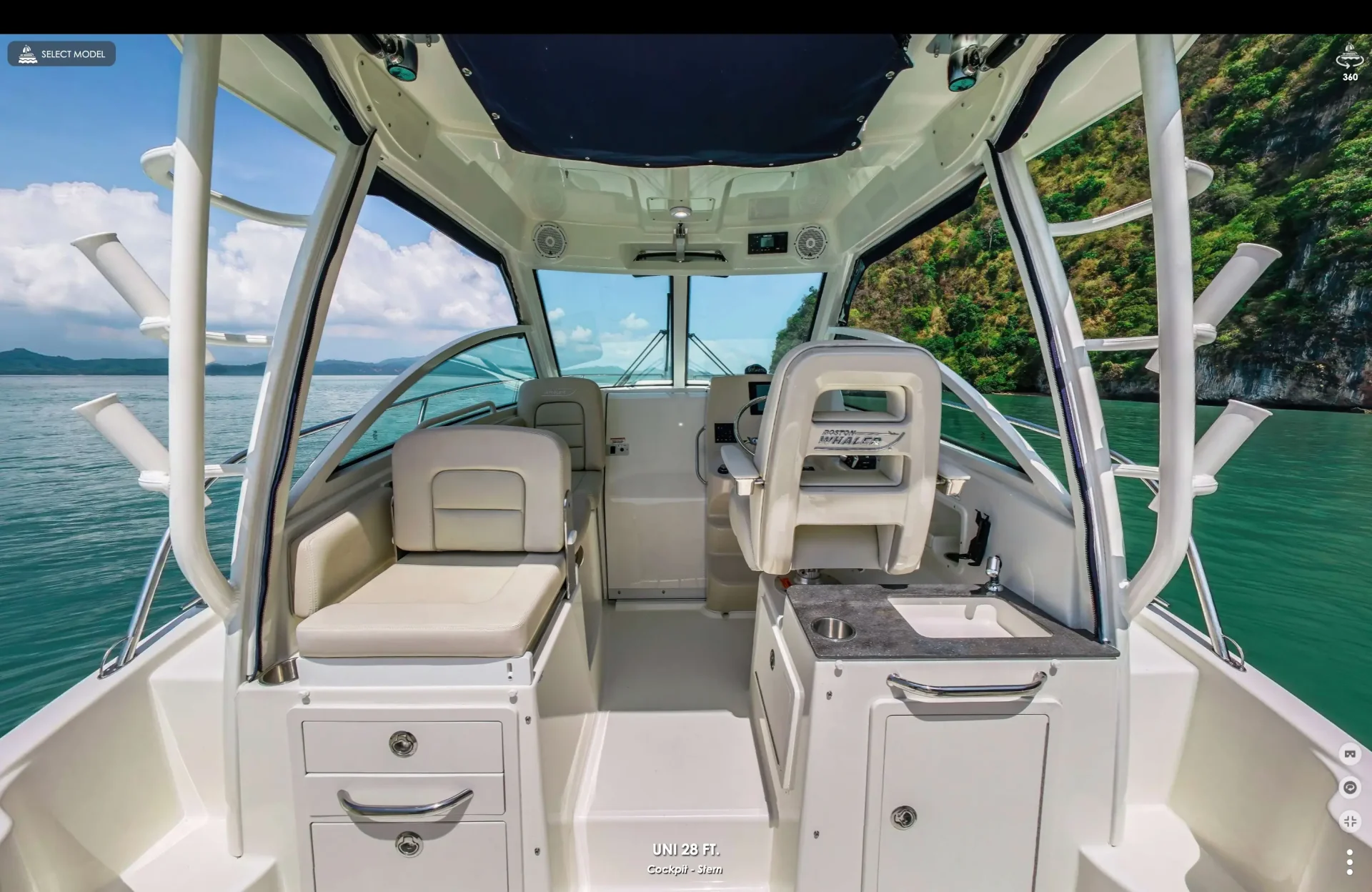 UNI Boston Whaler Phuket 4