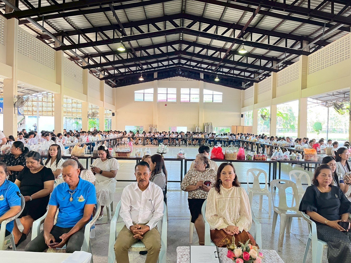 กิจกรรมทำบุญตักบาตร ต้อนรับปีใหม่ 2569 เพื่ออนุรักษ์ และสืบสานประเพณีไทย 