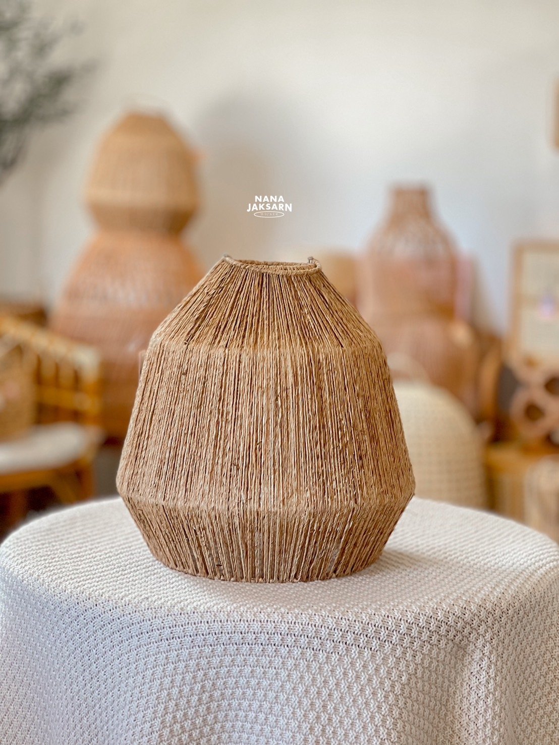 L32 DIAMOND SHAPED NATURAL ROPE LAMPSHADE