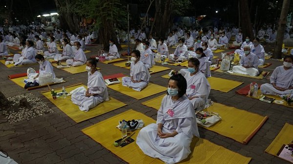 ปฏิบัติธรรมที่วัดสังฆทาน นนทบุรี
