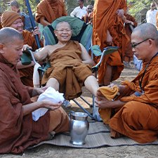ฟังนะ ฟังธรรม หลวงพ่อสนอง กตปุญโญ ....ฟังธรรมยาวยาว 7 ชั่วโมง