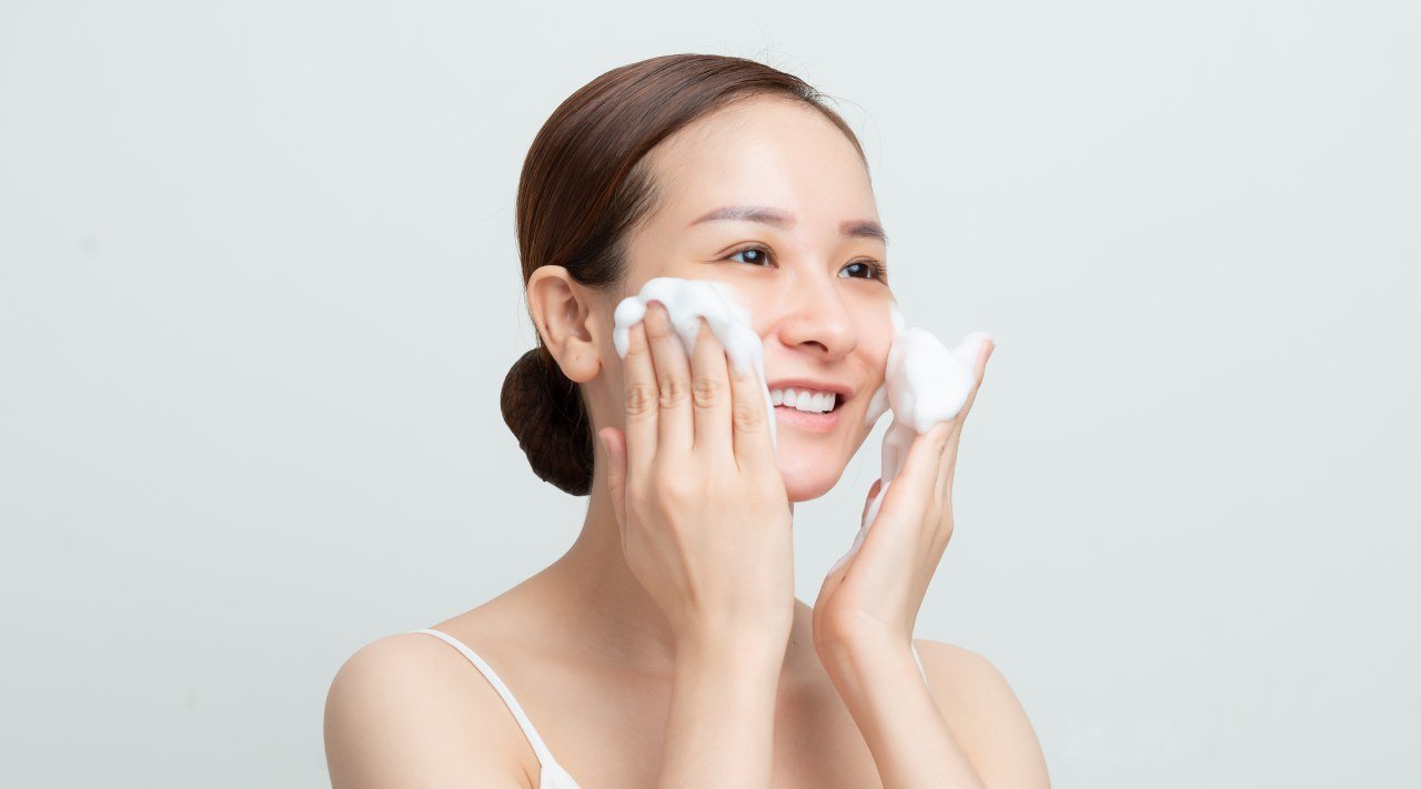 cleanser วิธีใช้ อย่างไร ให้ทำความสะอาดผิวหน้าได้อย่างหมดจด