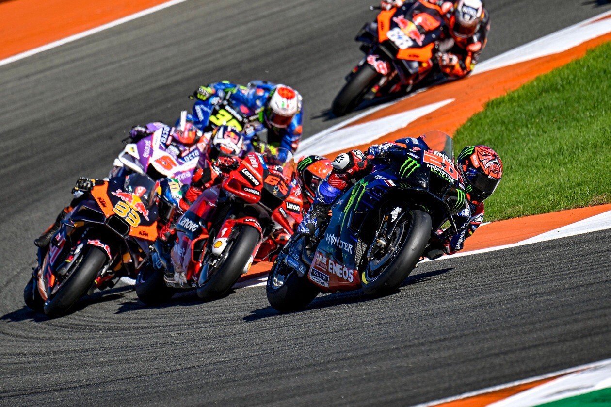 “กวาร์ตาราโร” สู้จนหยดสุดท้ายคว้ารองแชมป์โลก โมโตจีพี “ยามาฮ่า” ลั่นคัมแบ็กฤดูกาลหน้า “กวาร์ตาราโร” สู้จนหยดสุดท้ายคว้ารองแชมป์โลก โมโตจีพี “ยามาฮ่า” ลั่นคัมแบ็กฤดูกาลหน้า