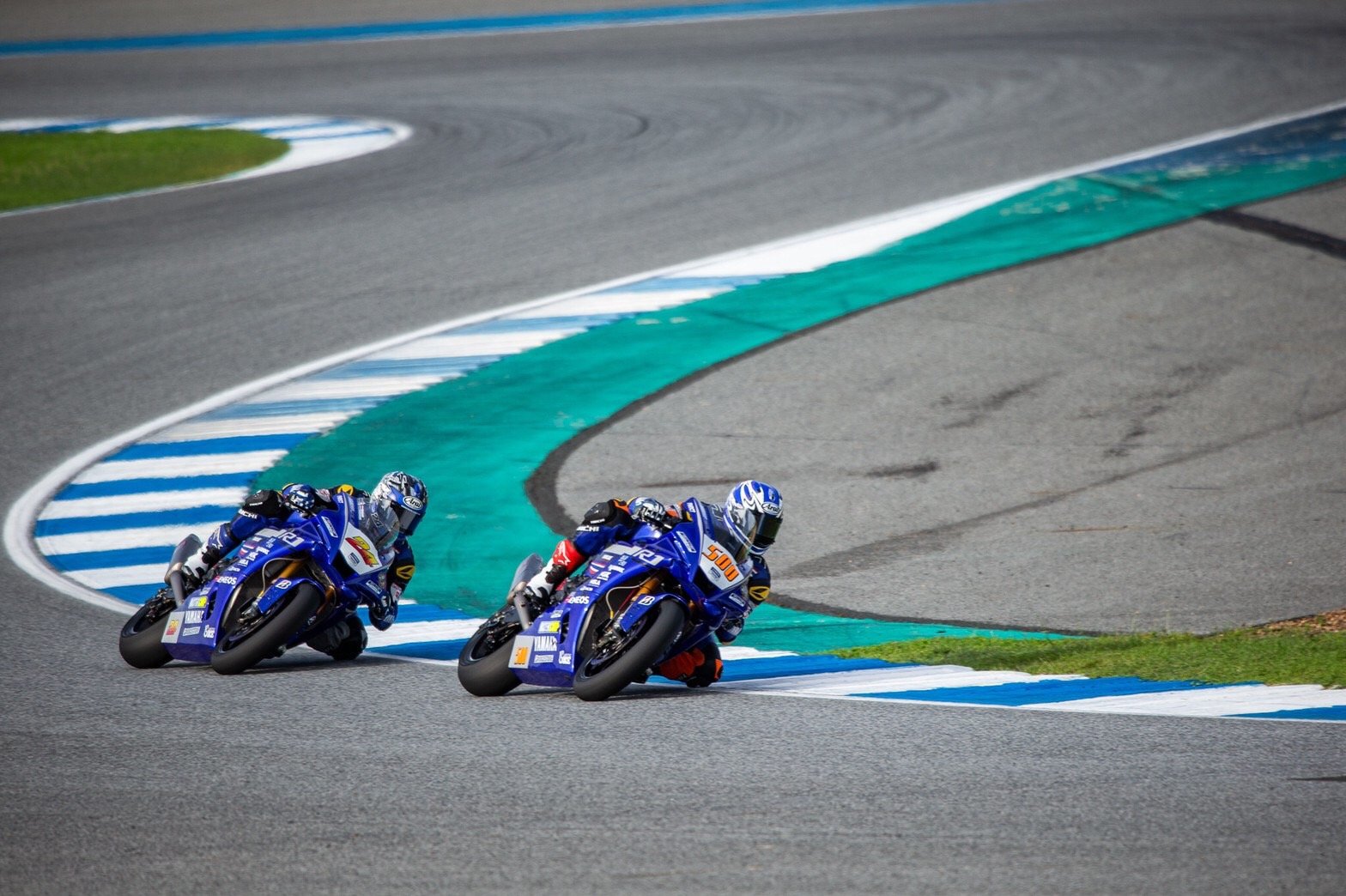 “ฟอง คณาฑัต” ฟอร์มเยี่ยม บิด YZF-R6 ซิวแชมป์สนามแรก พิกัด 600 ด้าน  “อภิวัฒน์-อนุภาพ” ควบ YZF-R1 ควงคู่เบิ้ลโพเดี้ยมรุ่นใหญ่ ศึก OR Bric Superbike 2021 นัดเปิดสนาม “ฟอง คณาฑัต” ฟอร์มเยี่ยม บิด YZF-R6 ซิวแชมป์สนามแรก พิกัด 600 ด้าน  “อภิวัฒน์-อนุภาพ” ควบ YZF-R1 ควงคู่เบิ้ลโพเดี้ยมรุ่นใหญ่ ศึก OR Bric Superbike 2021 นัดเปิดสนาม