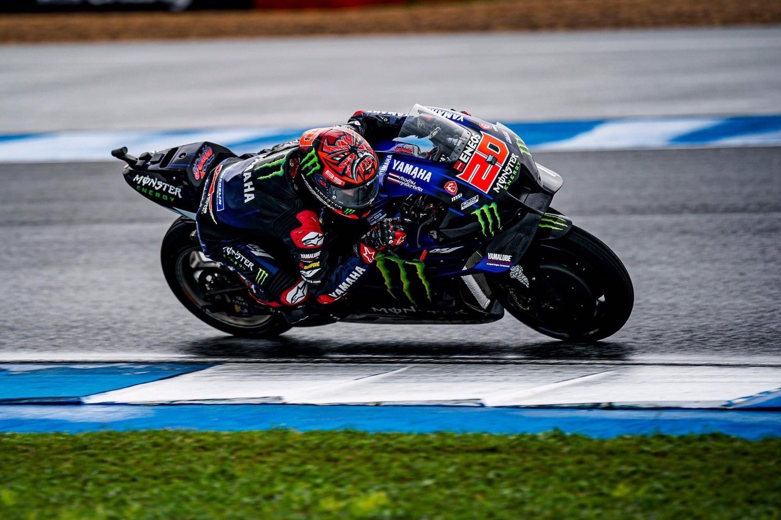 "ยามาฮ่า" พร้อมทุ่มเต็มร้อยคืนฟอร์มเก่ง "กวาร์ตาราโร" ไม่กังวลลุ้นแชมป์โลก 3 สนามสุดท้าย "ยามาฮ่า" พร้อมทุ่มเต็มร้อยคืนฟอร์มเก่ง "กวาร์ตาราโร" ไม่กังวลลุ้นแชมป์โลก 3 สนามสุดท้าย