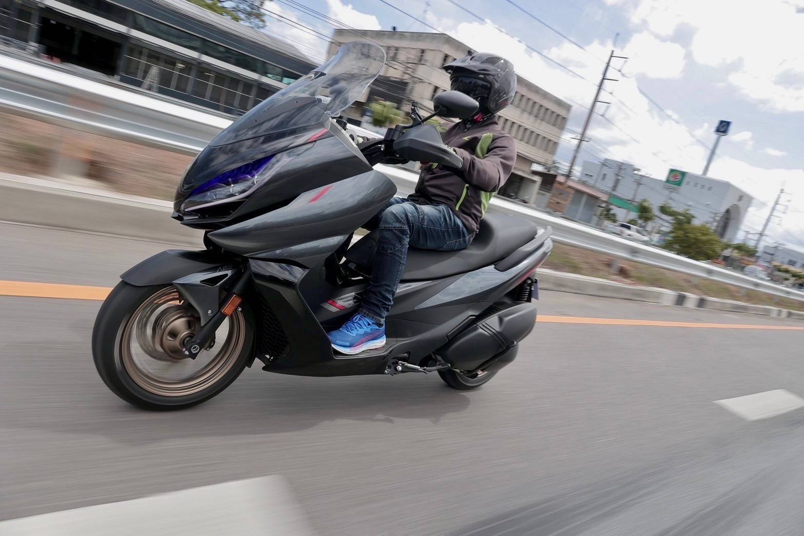 ทริปกรุงเทพ - หัวหิน Zontes 350E & 350D รวมกว่า 500 โล ทริปกรุงเทพ - หัวหิน Zontes 350E & 350D รวมกว่า 500 โล