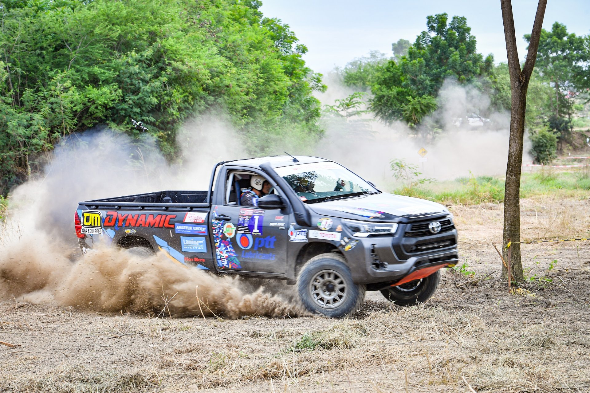 เปิดฉากการแข่งขันแห่งตำนาน Toyota Hilux Revo 10 เซียนประจัญบาน 2023