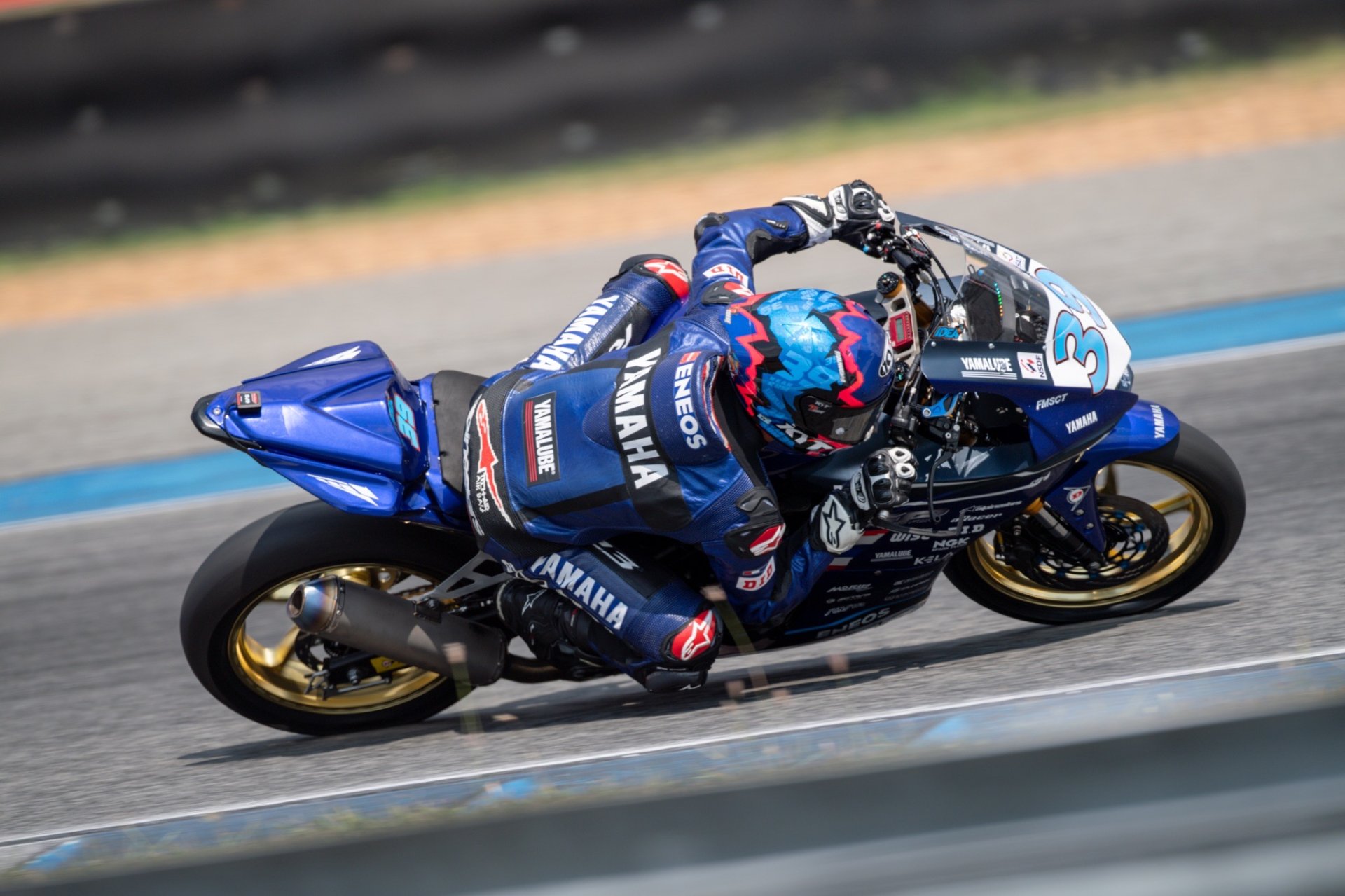 "ไอเดีย - กฤตภัทร" คว้าโพเดียมอันดับ 2 รุ่น เรซ 2 "ไอเดีย - กฤตภัทร" คว้าโพเดียมอันดับ 2 รุ่น เรซ 2