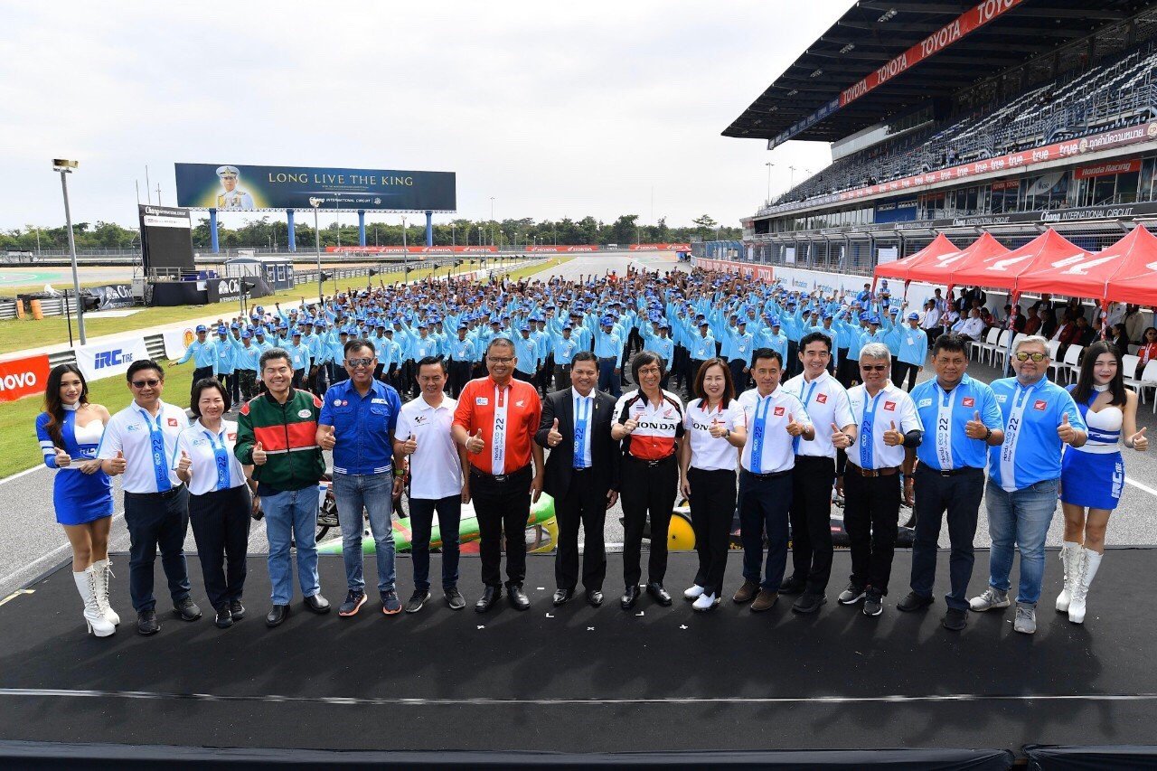 Black Dragon ทีม  คว้าแชมป์ Honda Eco  Black Dragon ทีม  คว้าแชมป์ Honda Eco